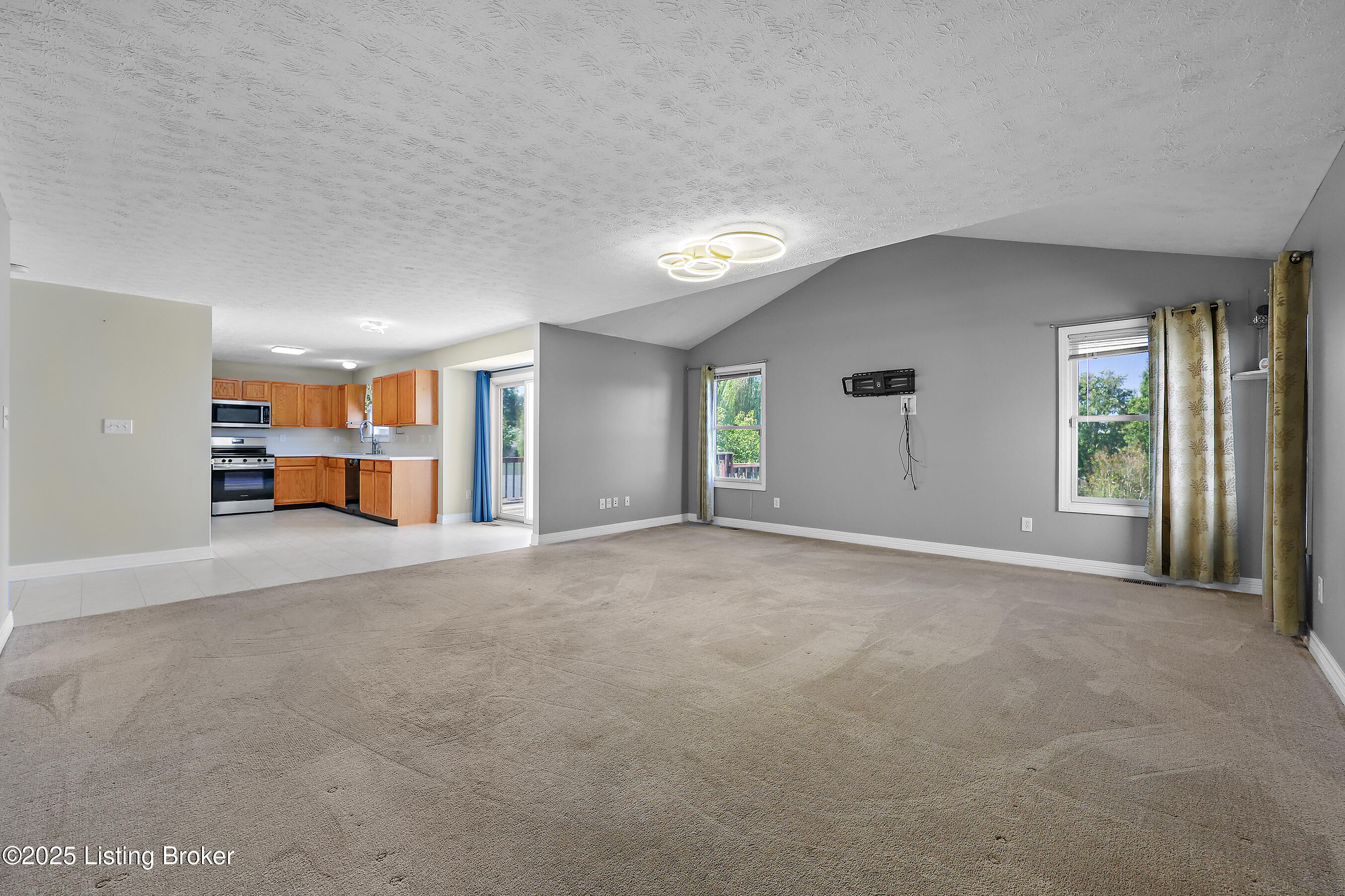 4428 Fallen Apple Ln