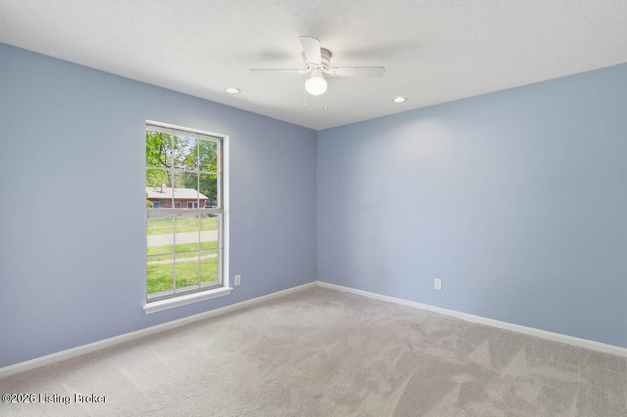 9710 Turnpike View Dr