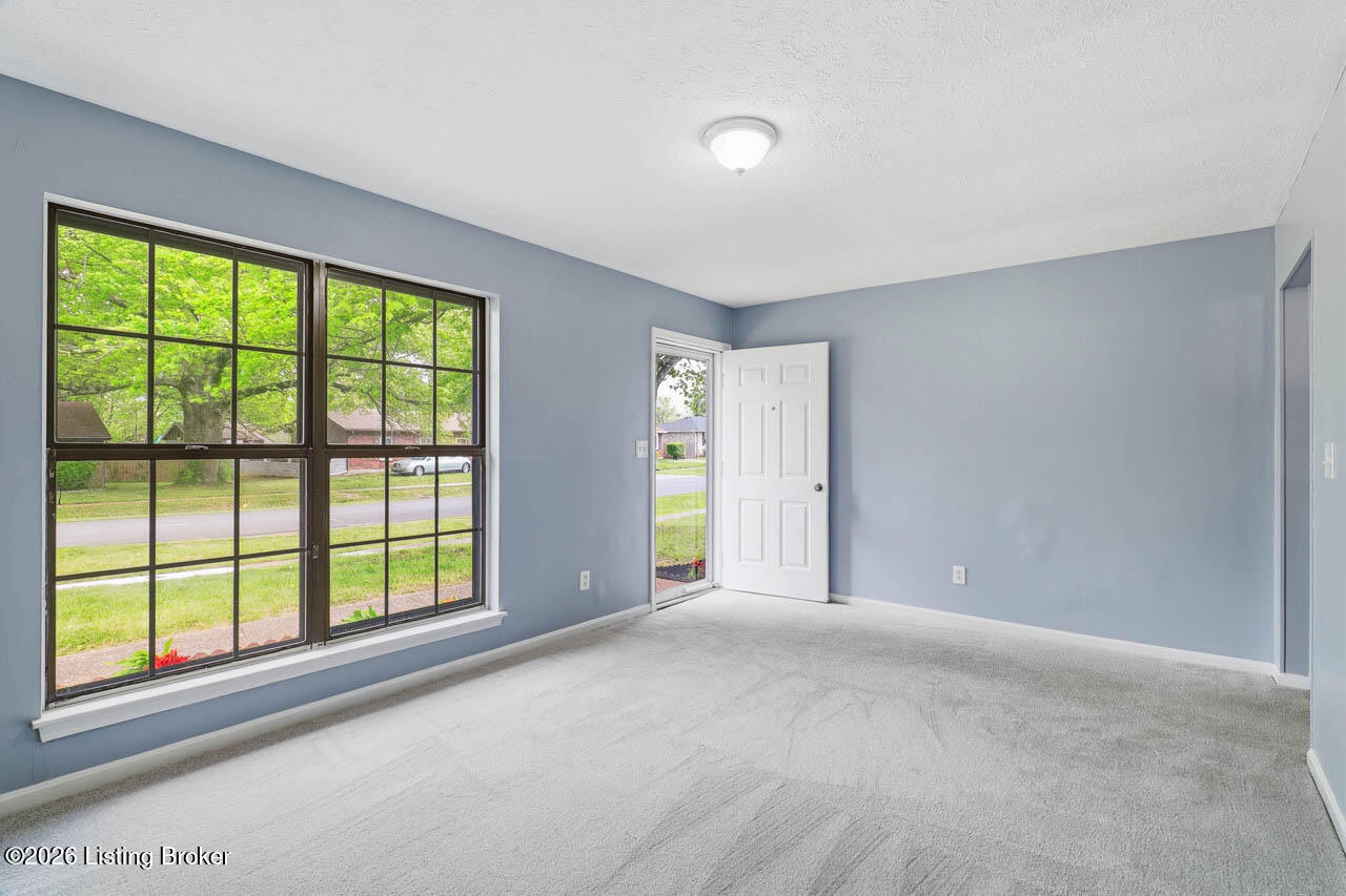 9710 Turnpike View Dr