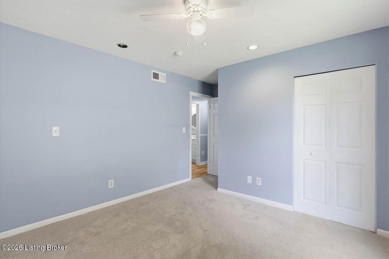 9710 Turnpike View Dr