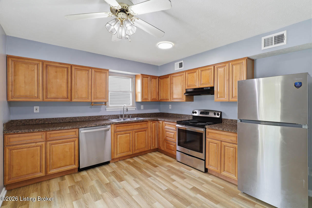 9710 Turnpike View Dr