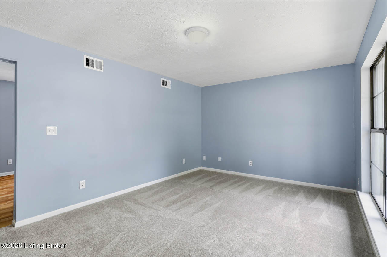 9710 Turnpike View Dr