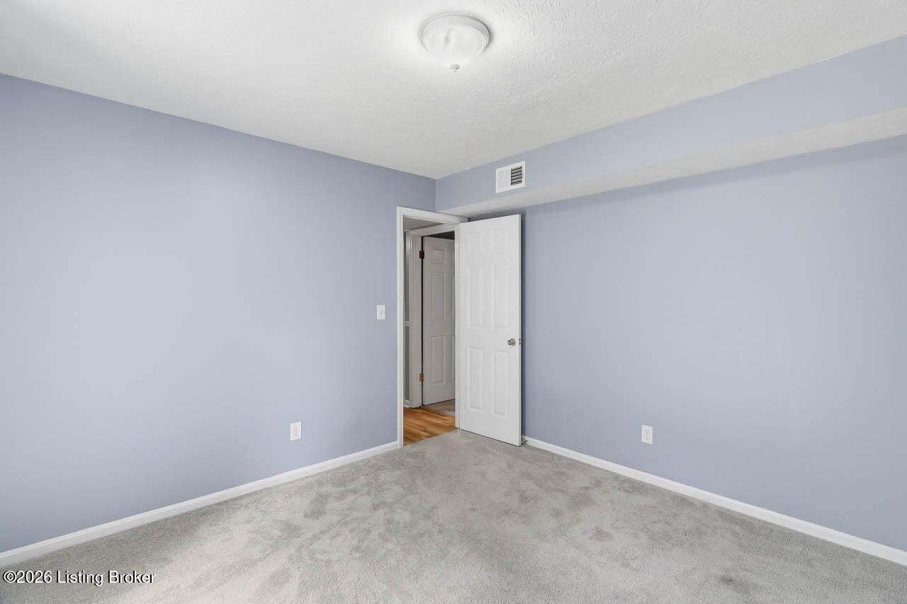 9710 Turnpike View Dr