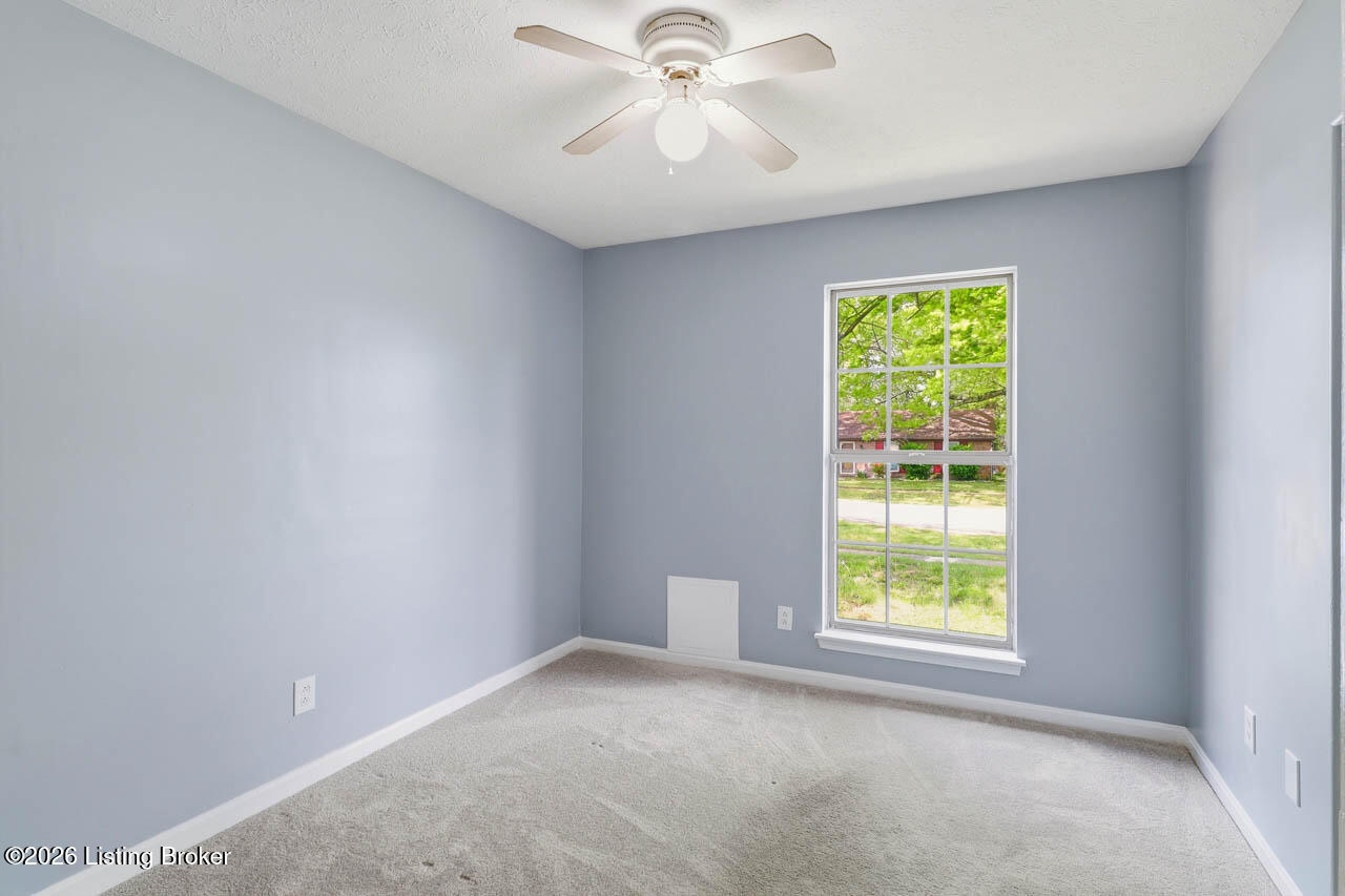 9710 Turnpike View Dr