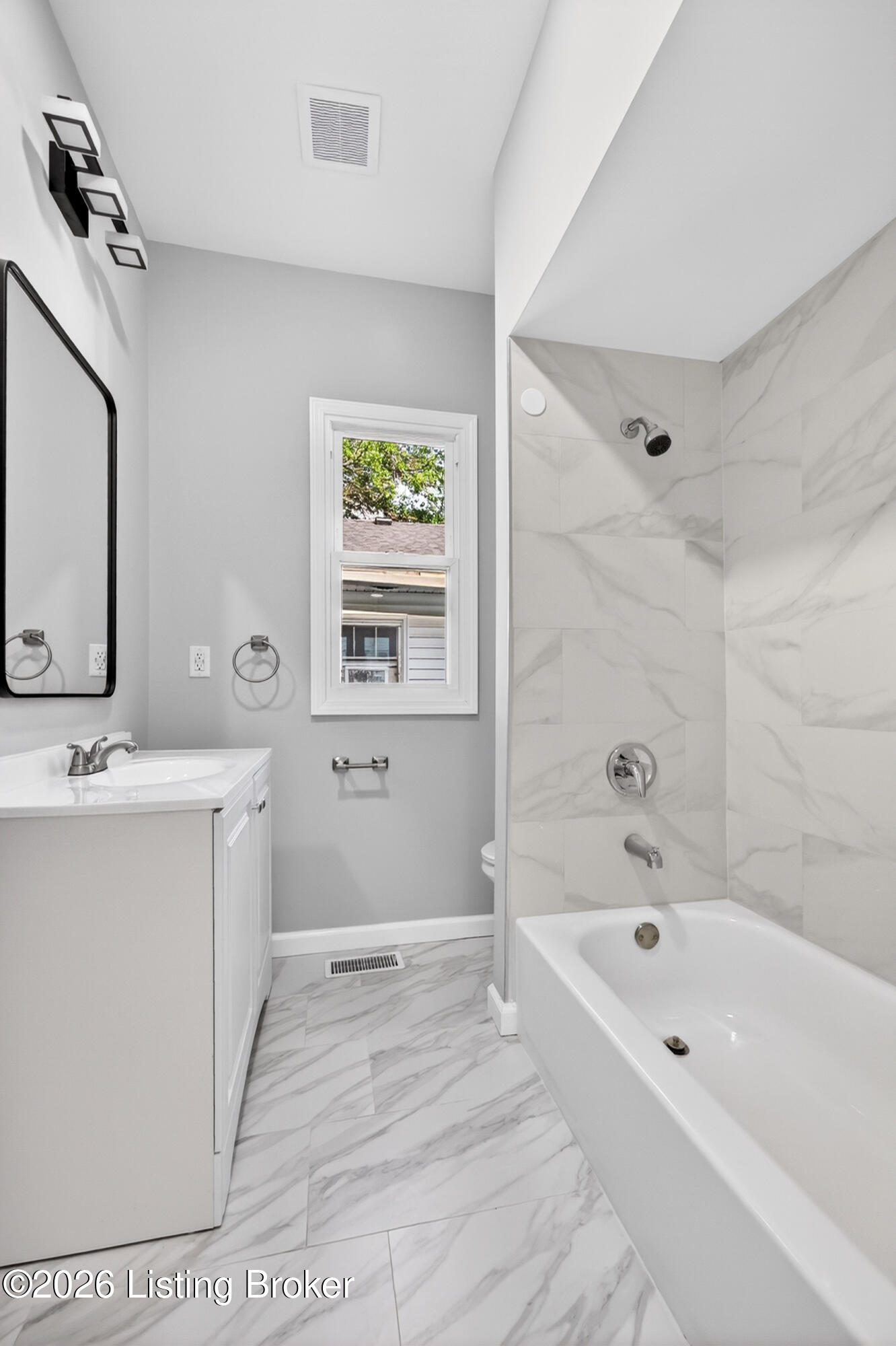 3527 W Muhammad Ali Blvd