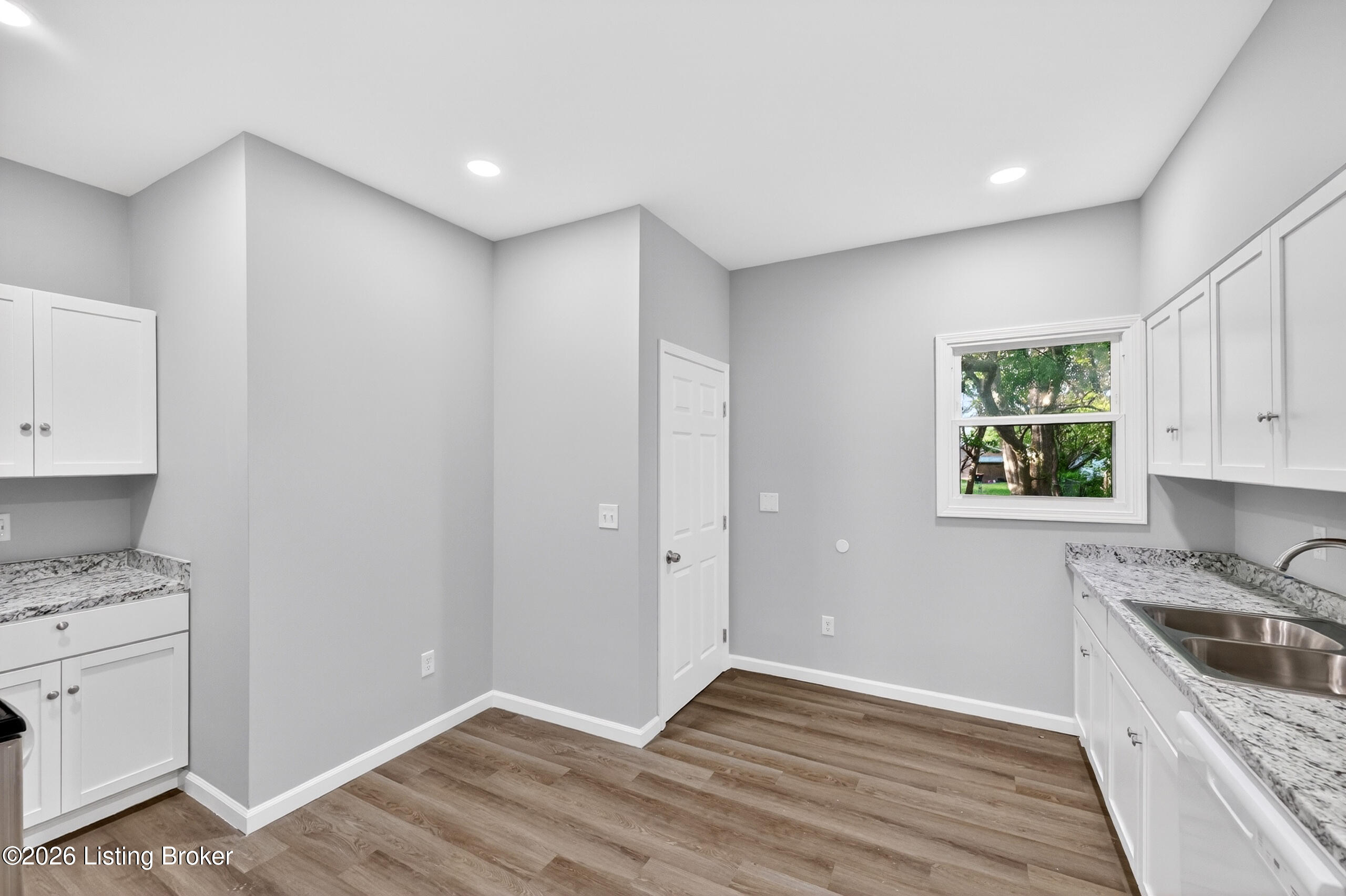 3527 W Muhammad Ali Blvd