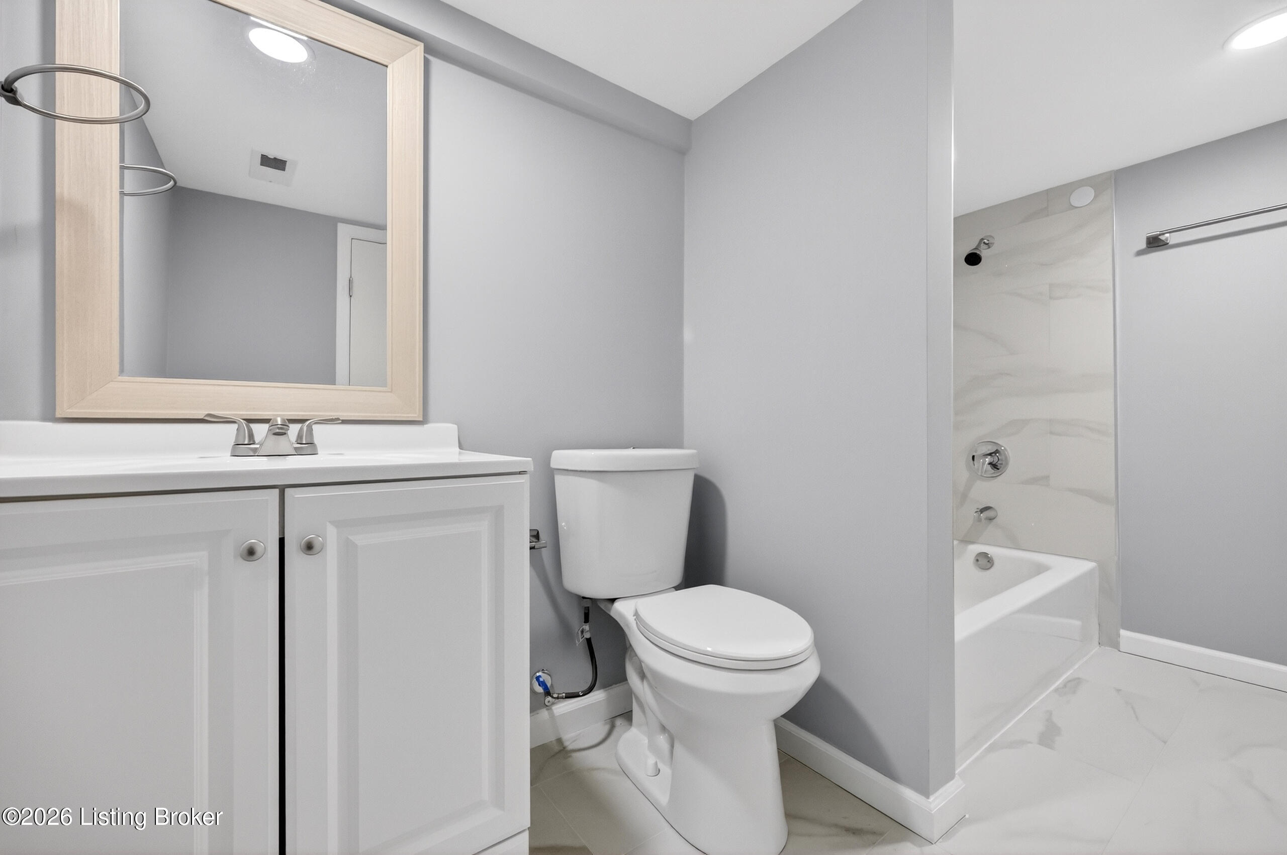 3527 W Muhammad Ali Blvd