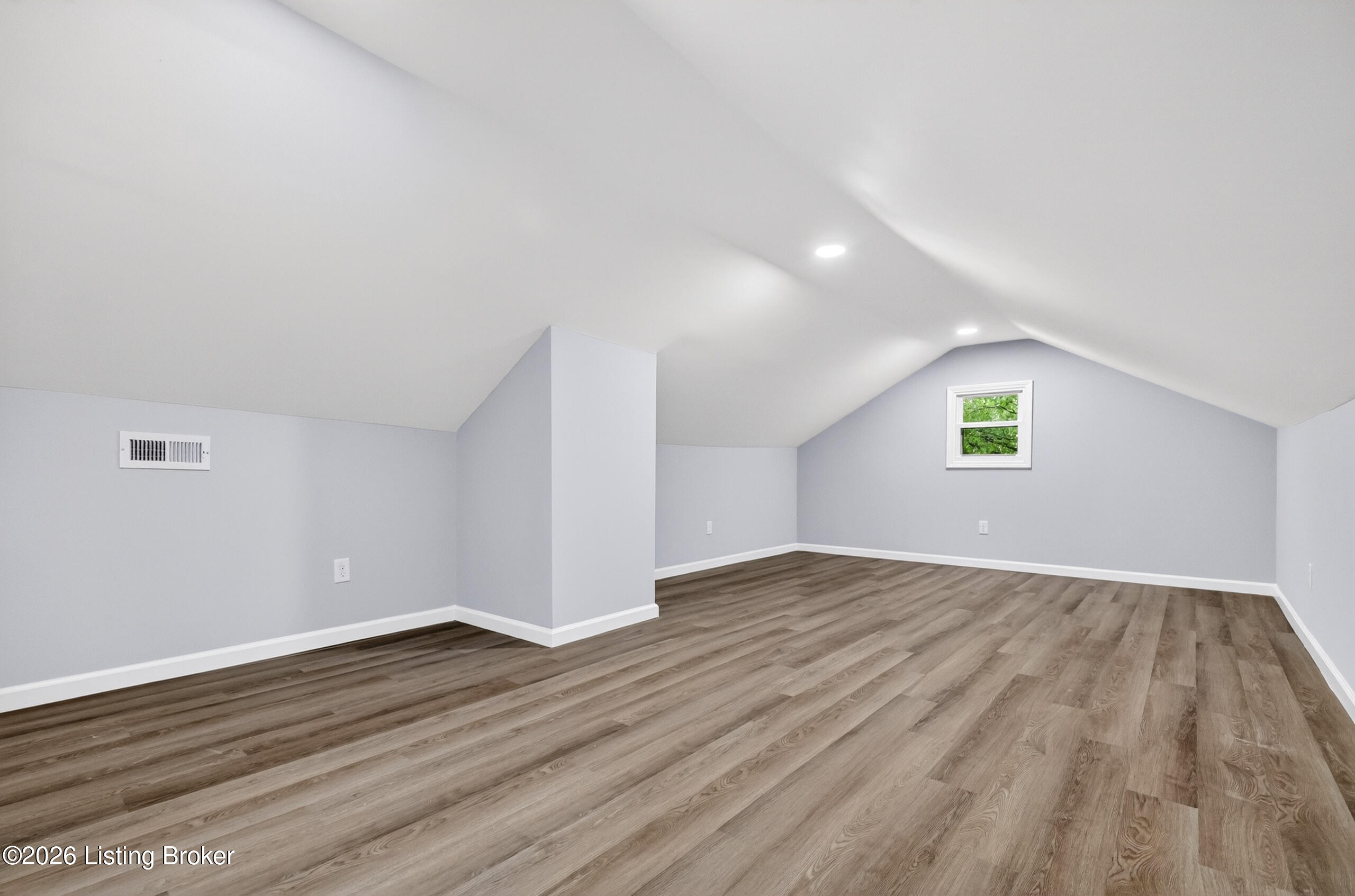 3527 W Muhammad Ali Blvd