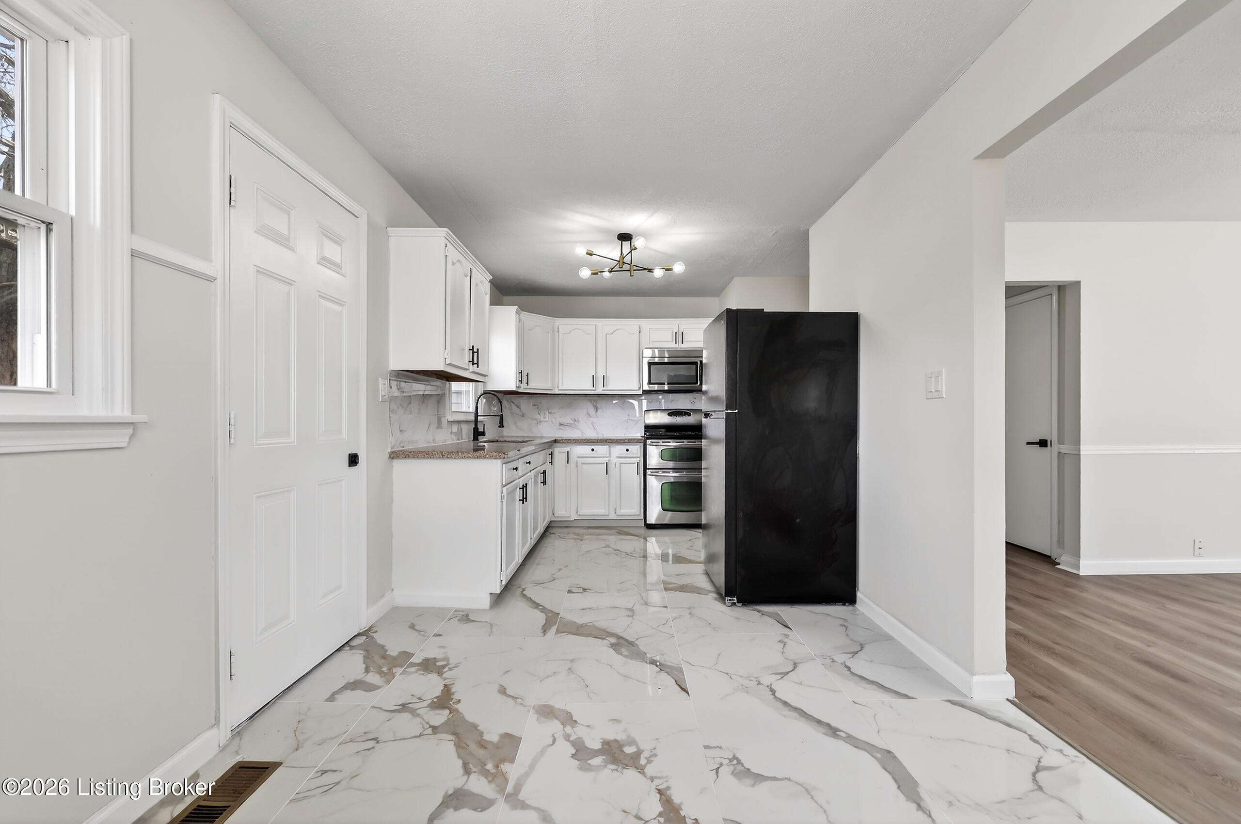 10413 Grafton Hall Rd