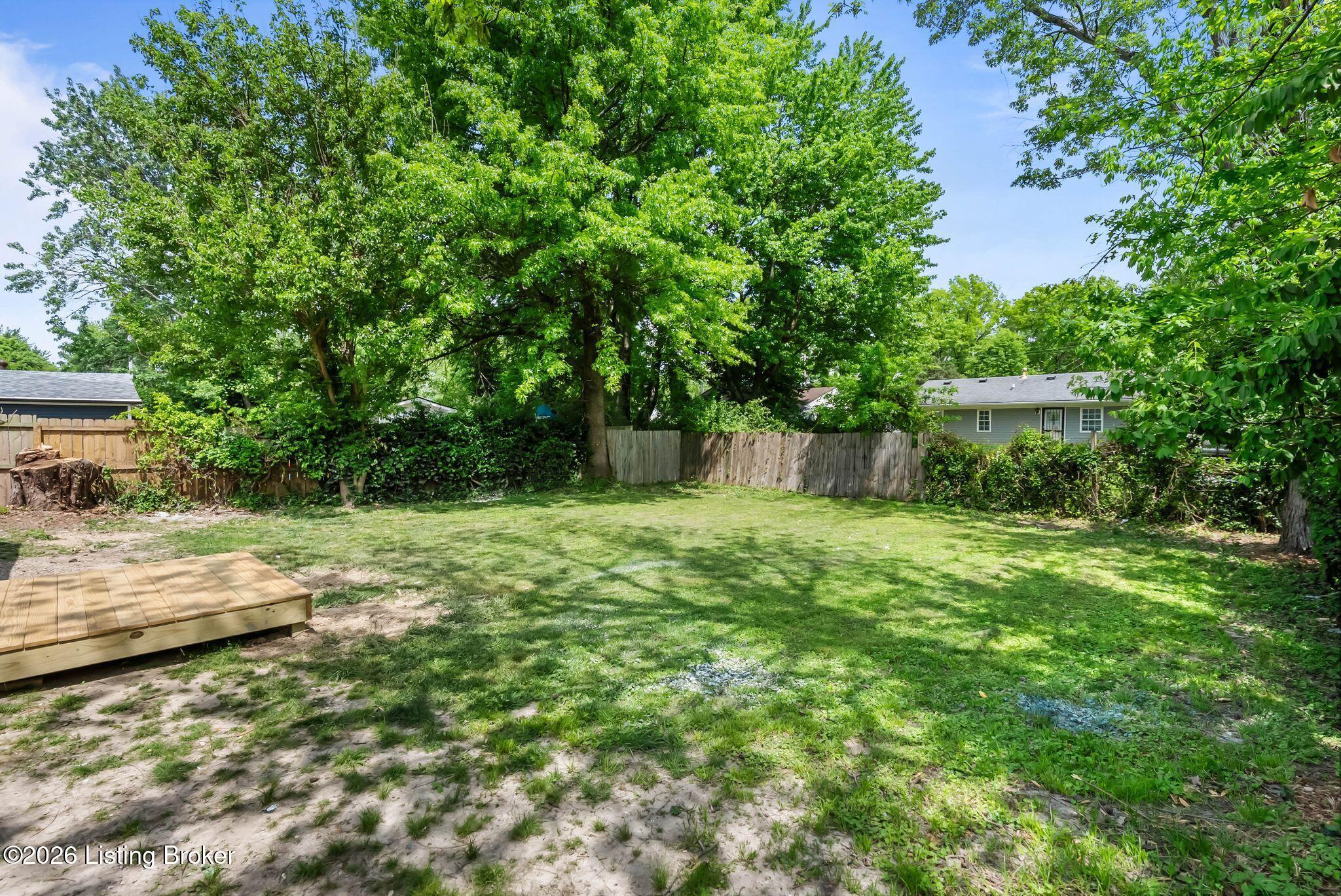 5005 Yaupon Ln