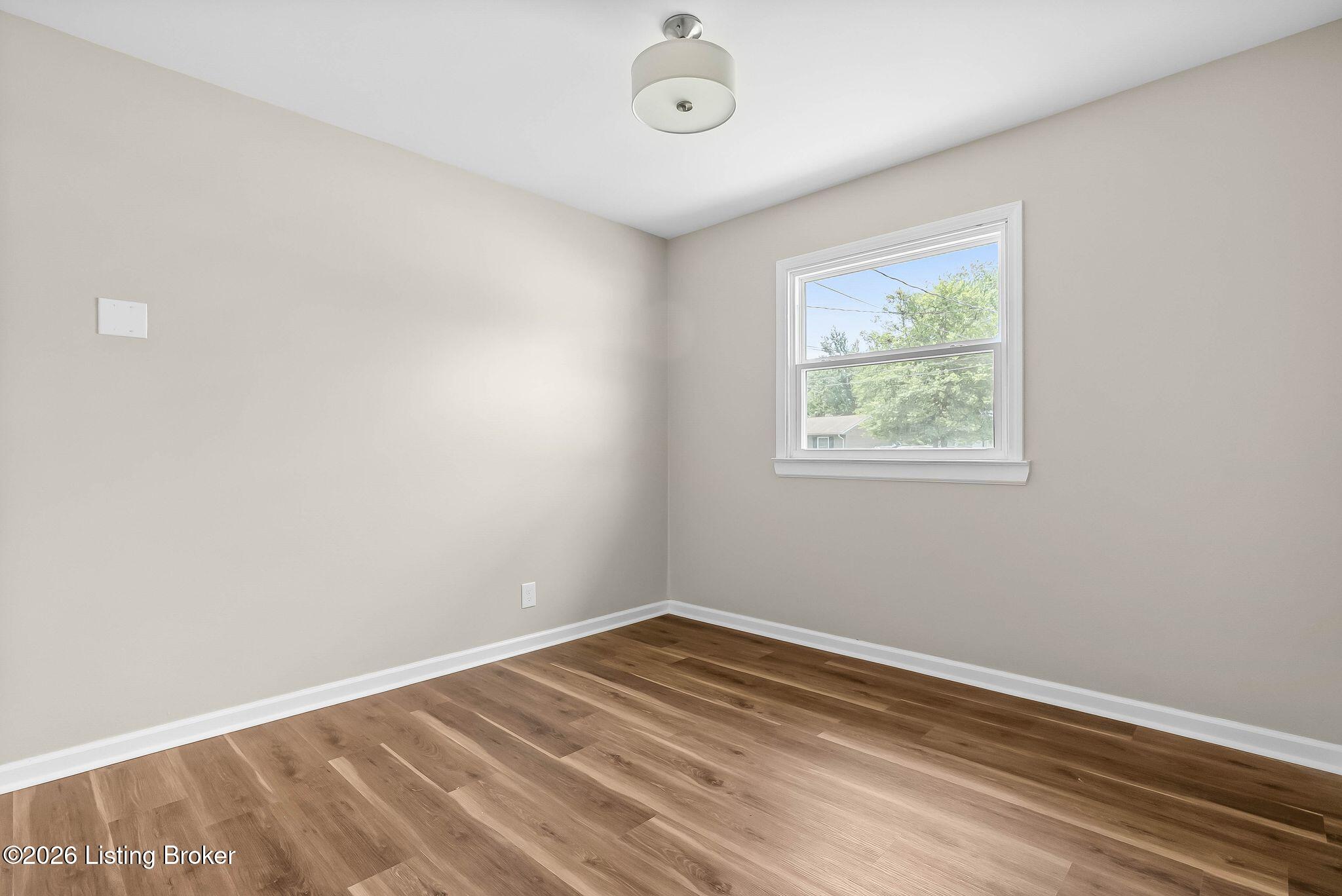 5005 Yaupon Ln