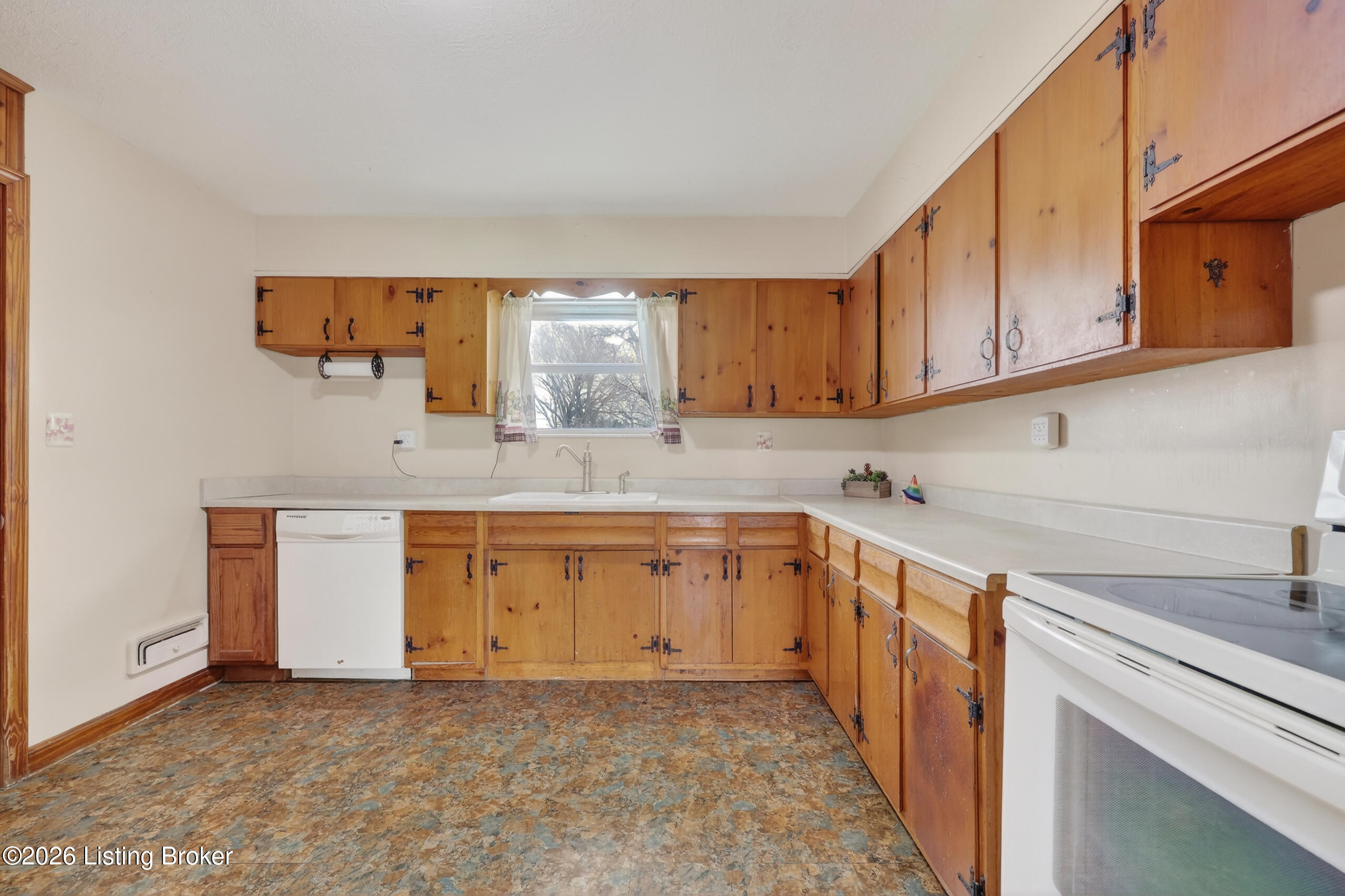 2003 Rockford Ln