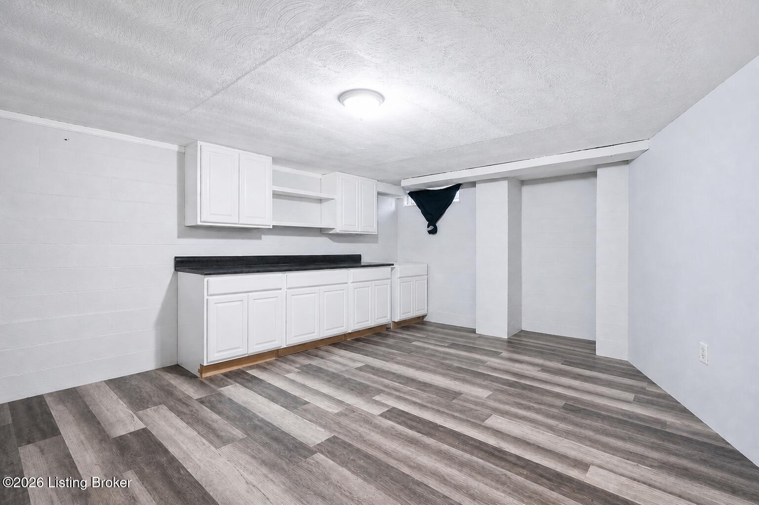8518 Smithton Rd