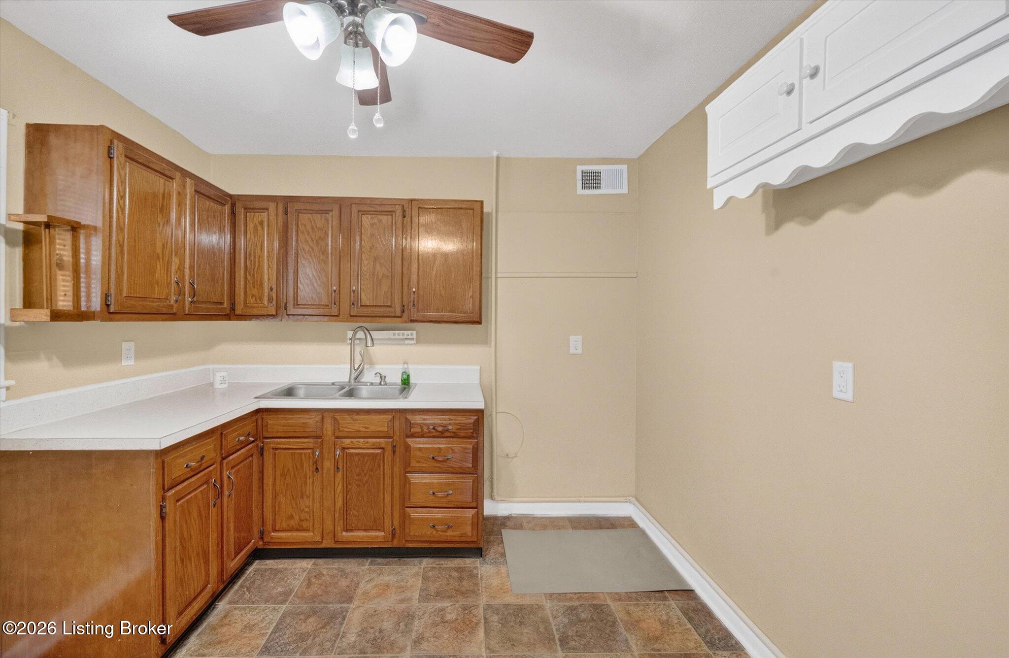 5416 Sir Barton Rd