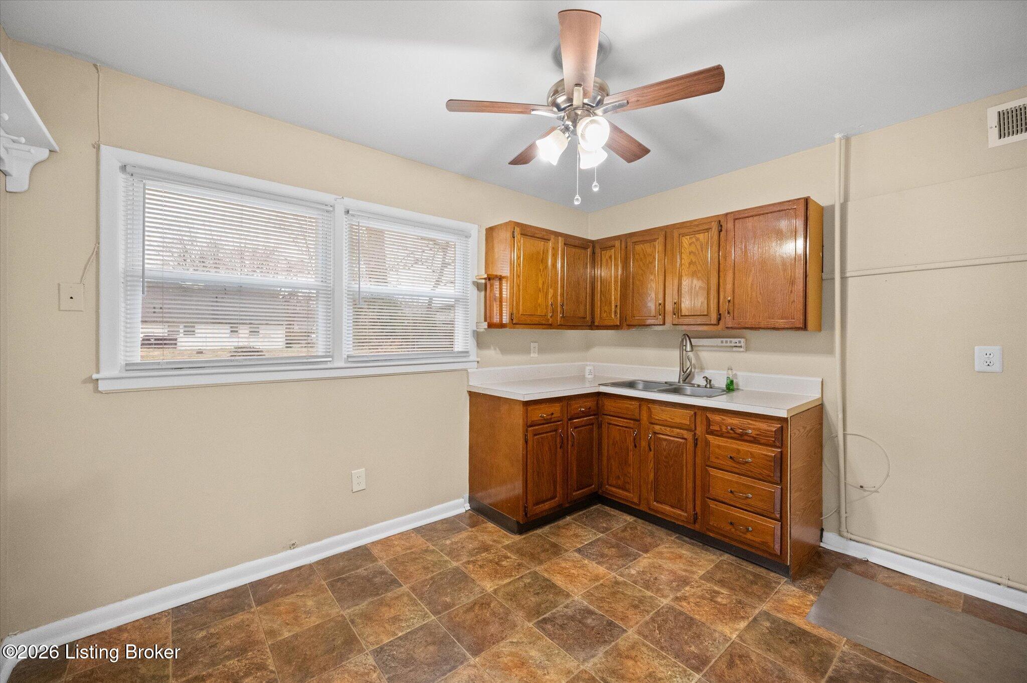 5416 Sir Barton Rd