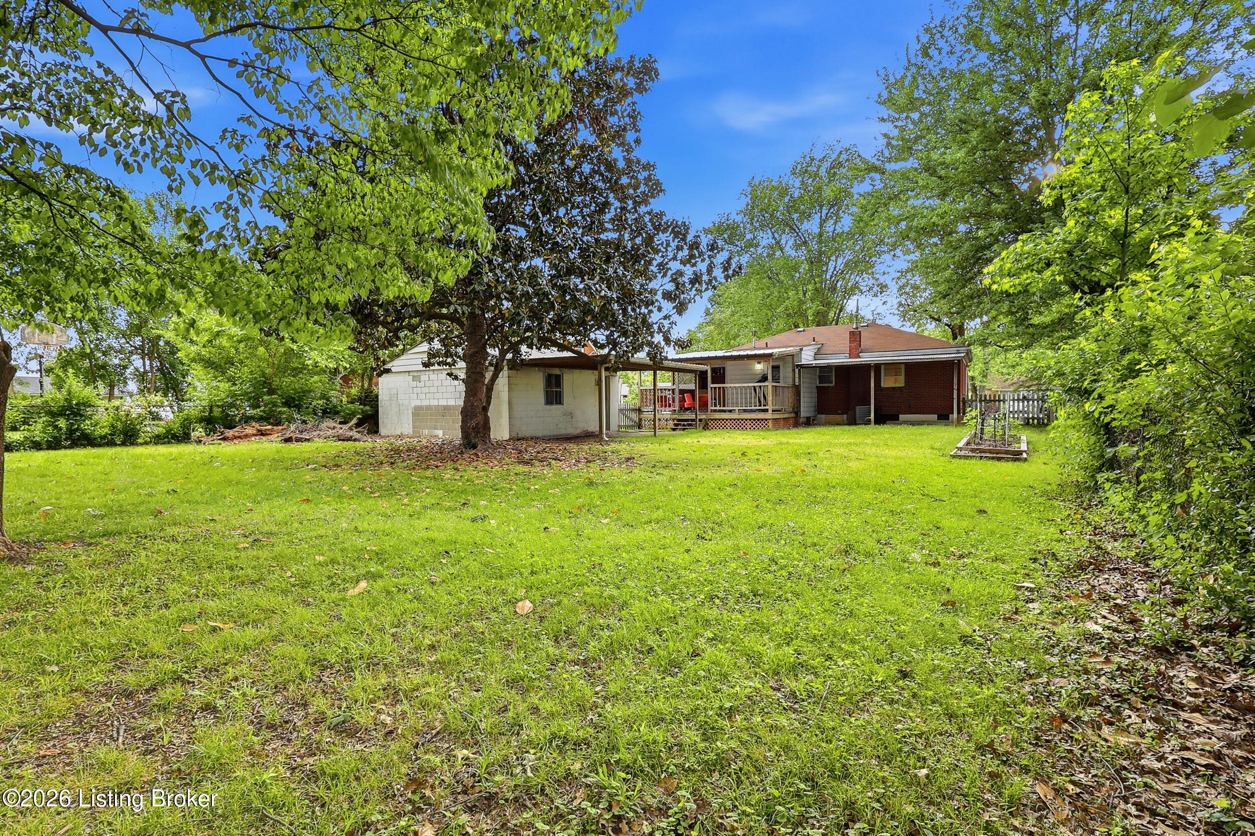 4929 Forest Park Dr