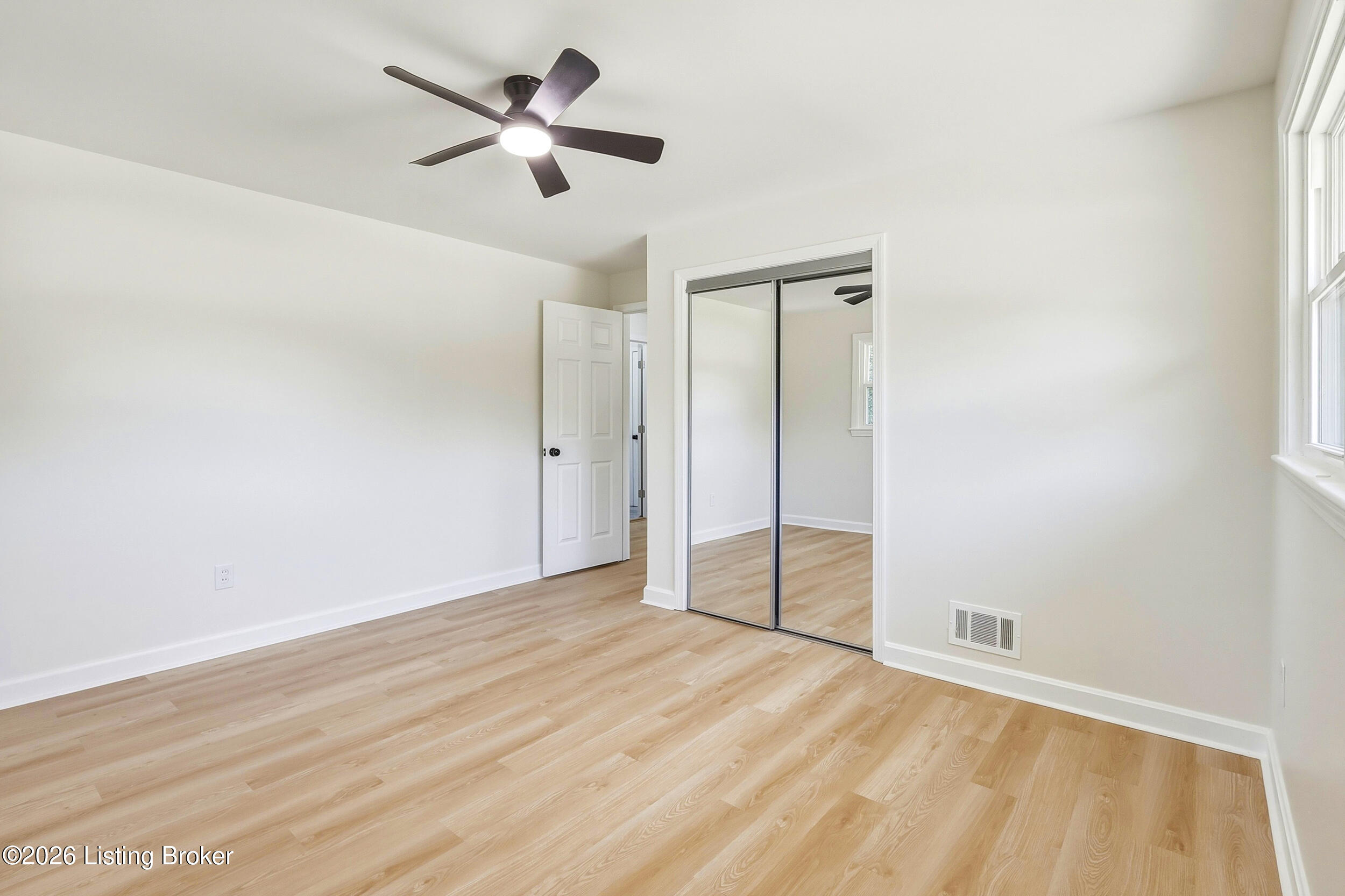 3600 Montclair Ave