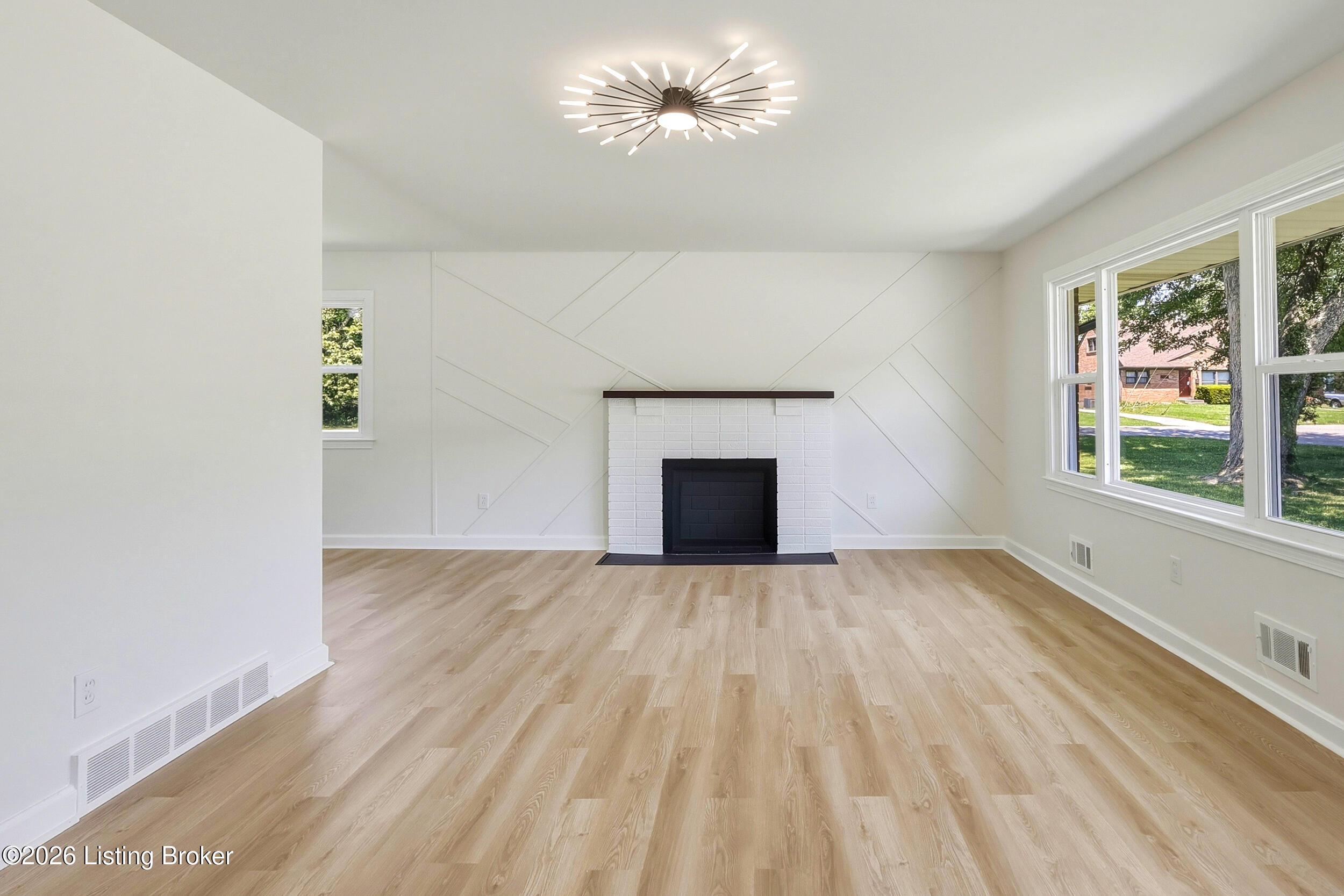 3600 Montclair Ave