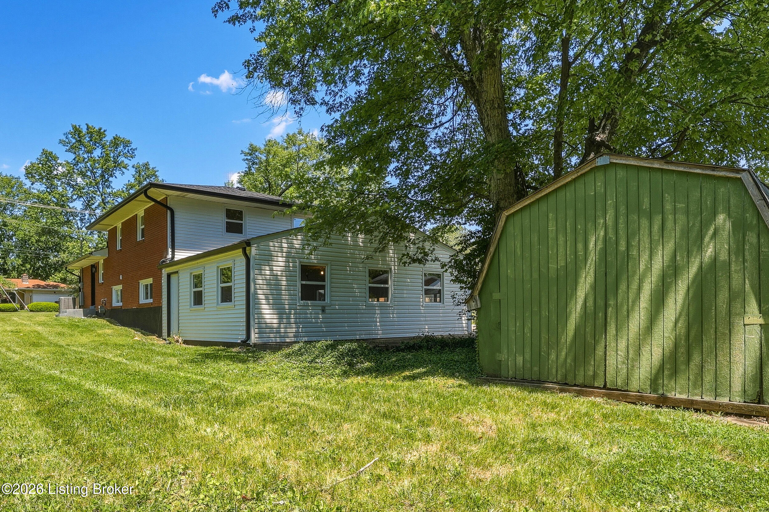 3600 Montclair Ave