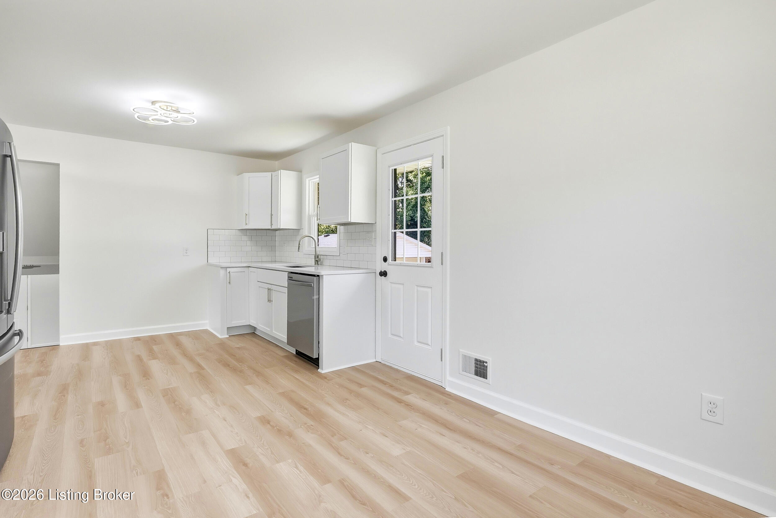 3600 Montclair Ave