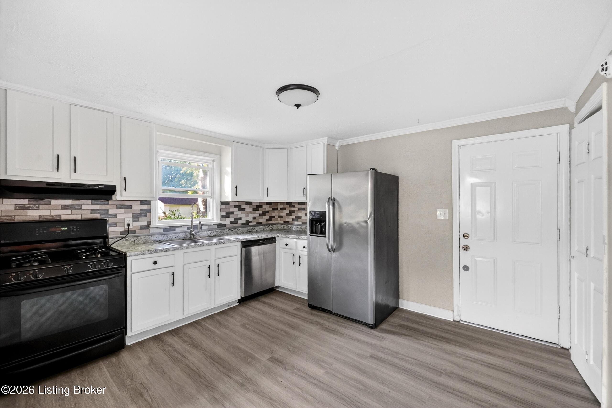 3158 New Lynnview Dr