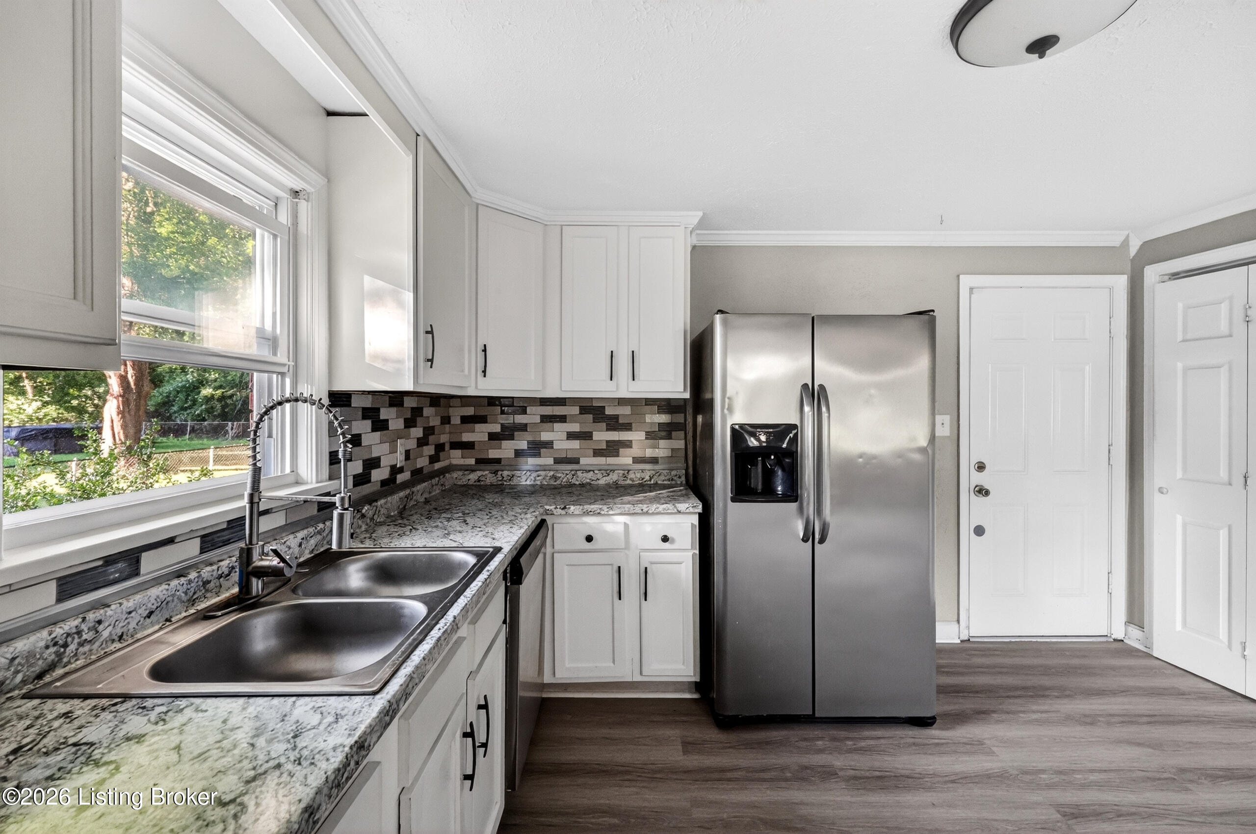 3158 New Lynnview Dr