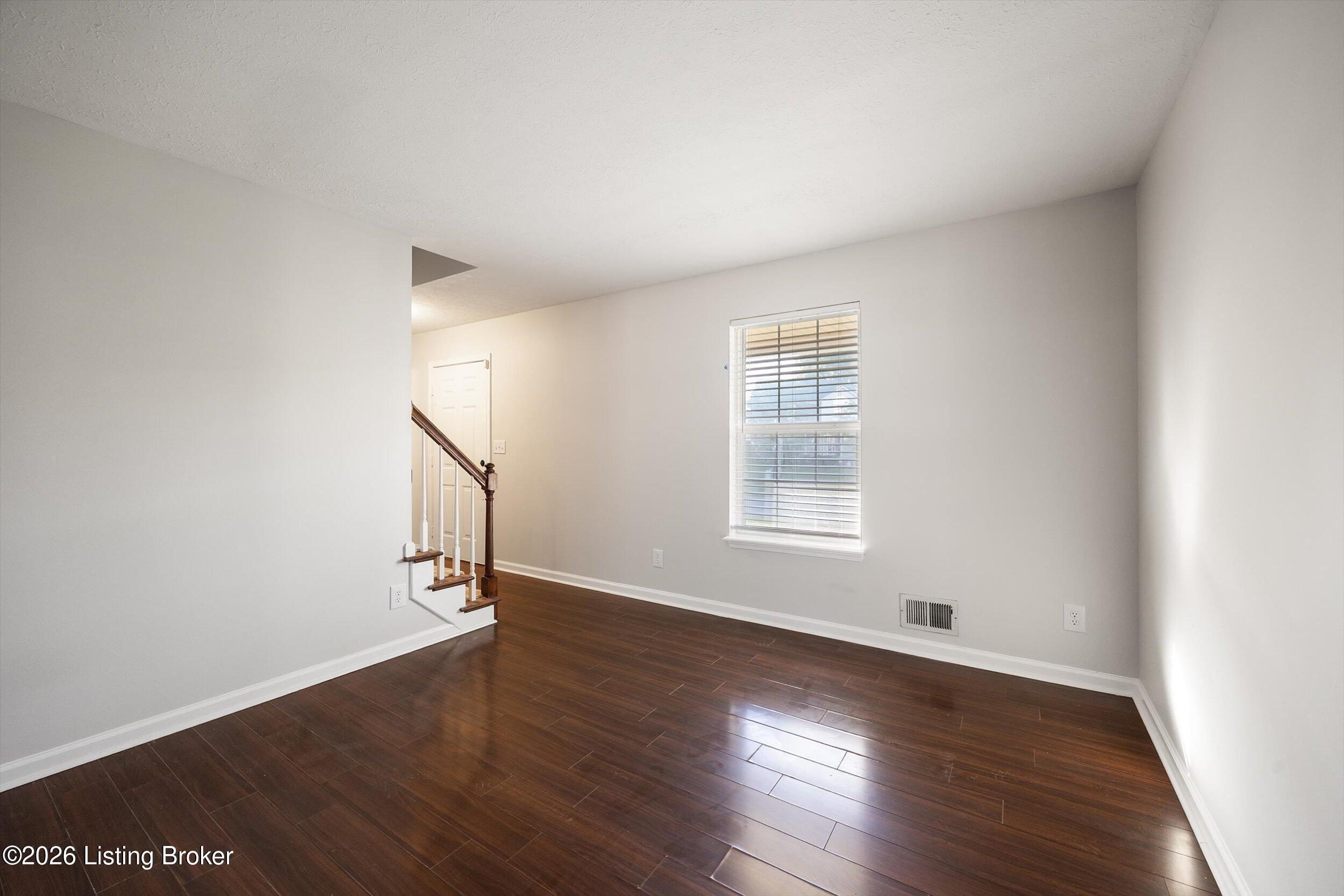 6711 Cassidy Cir