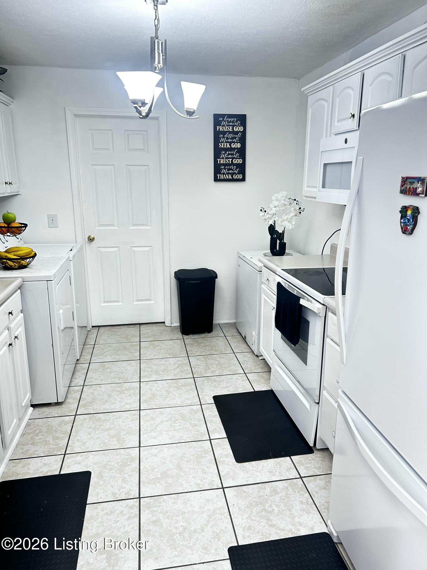 9510 Shoshone Way