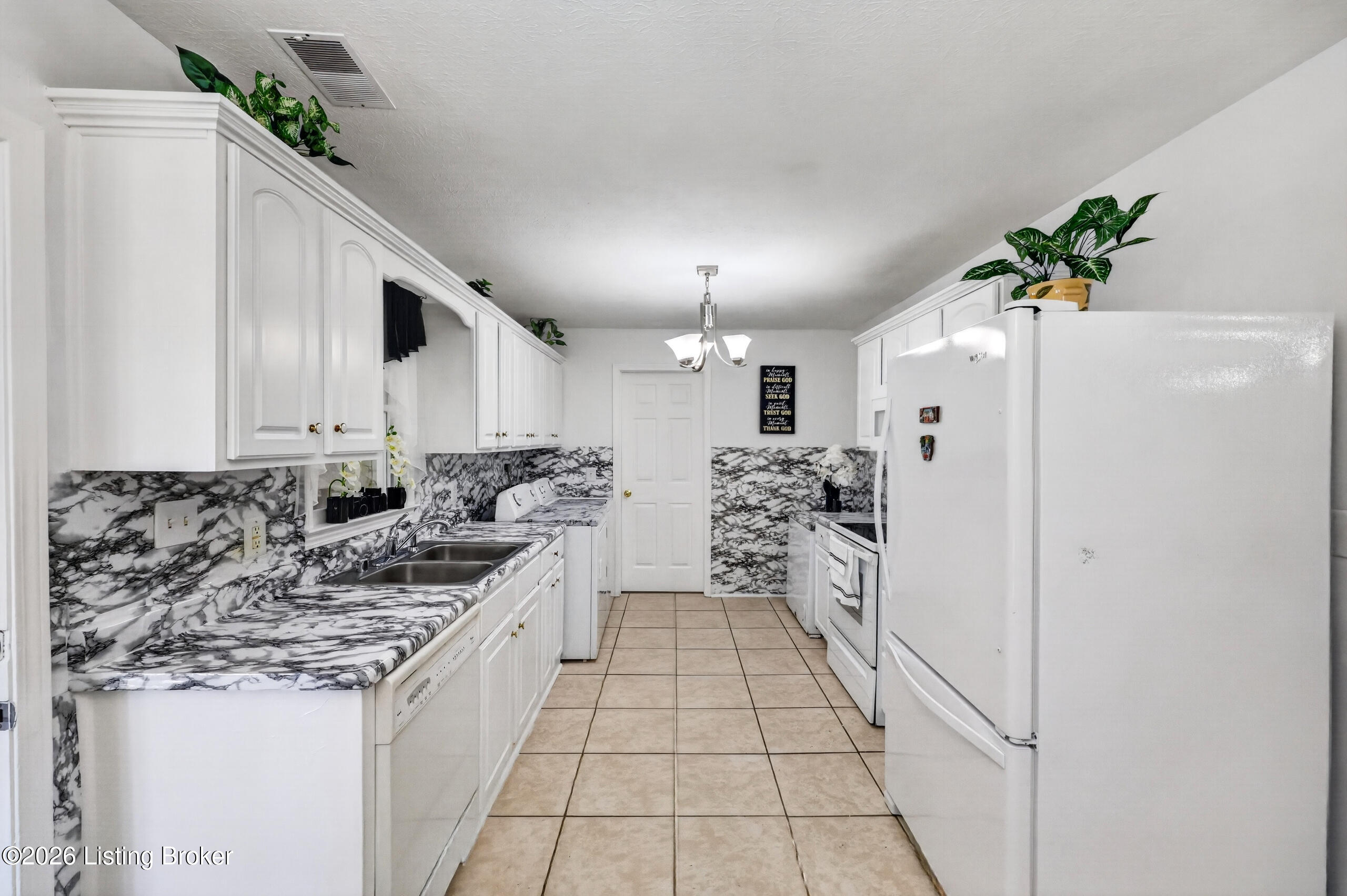 9510 Shoshone Way