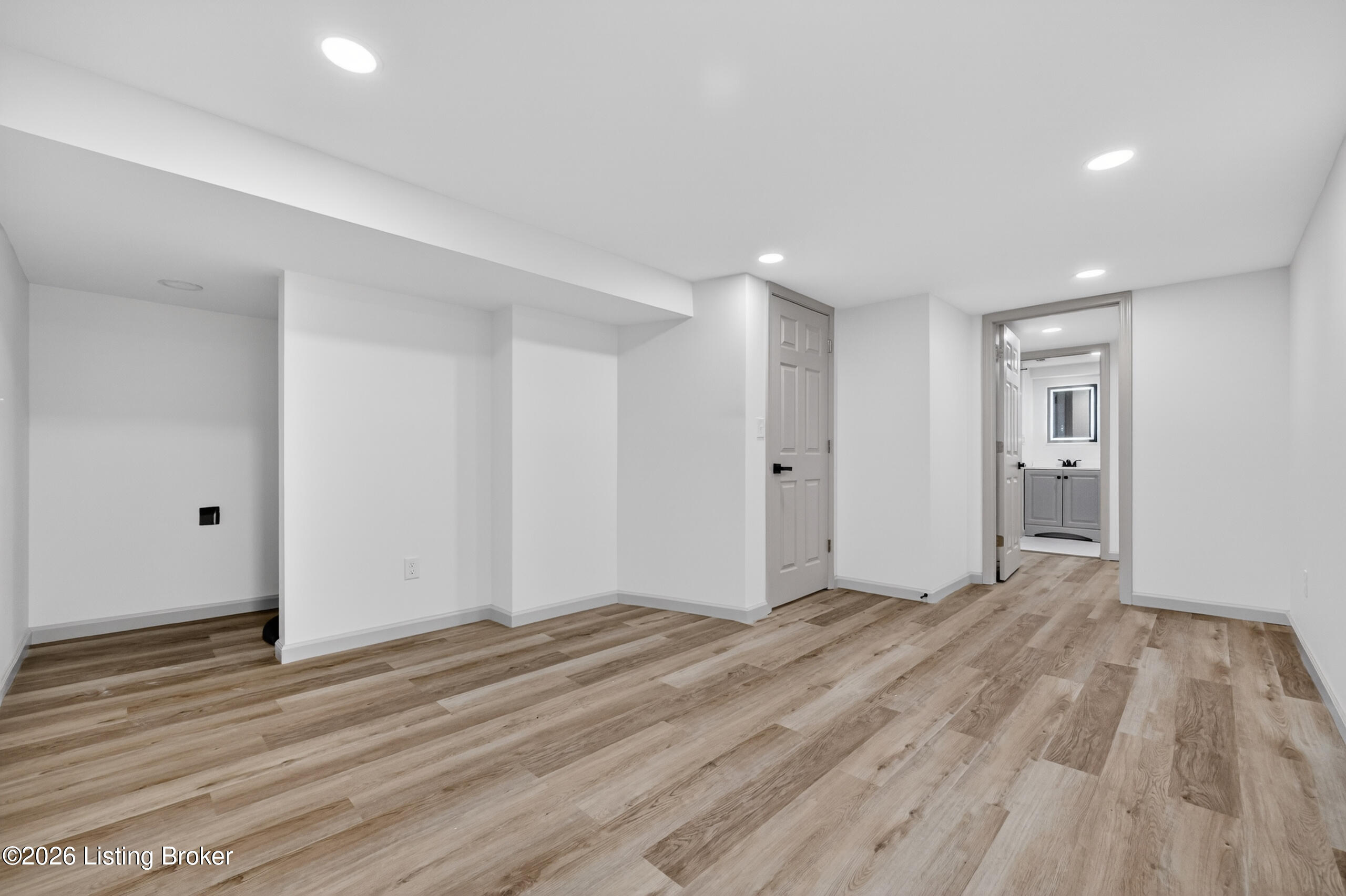 4908 Greenwood Rd