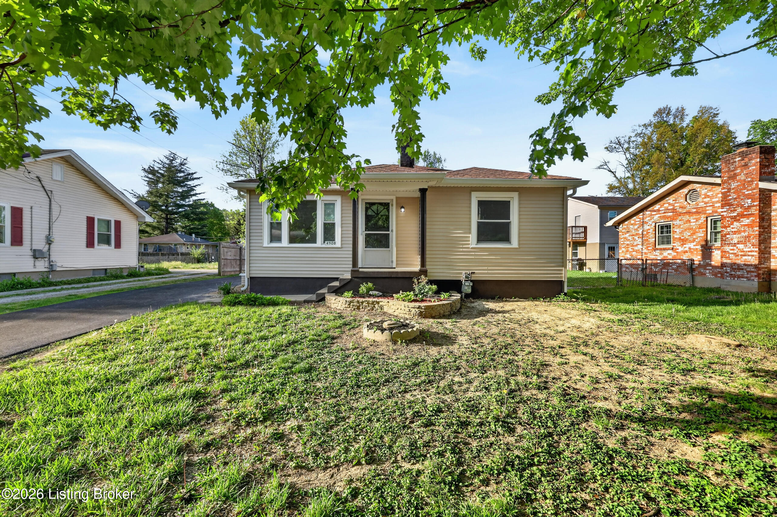 4908 Greenwood Rd