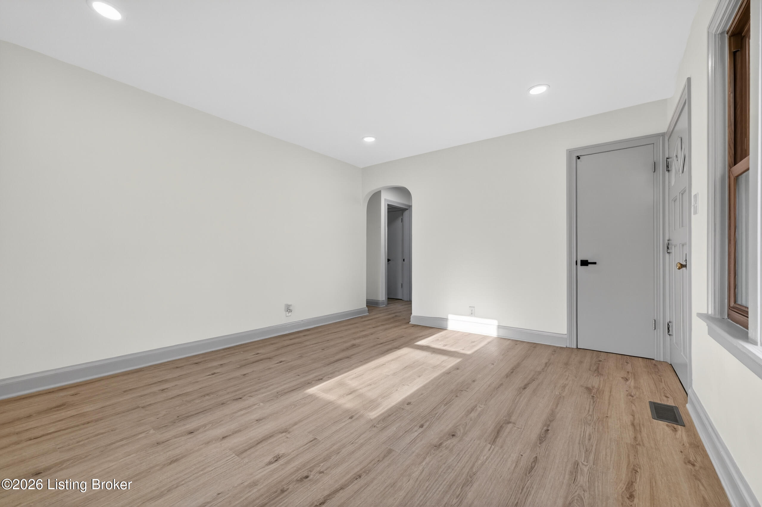 4908 Greenwood Rd