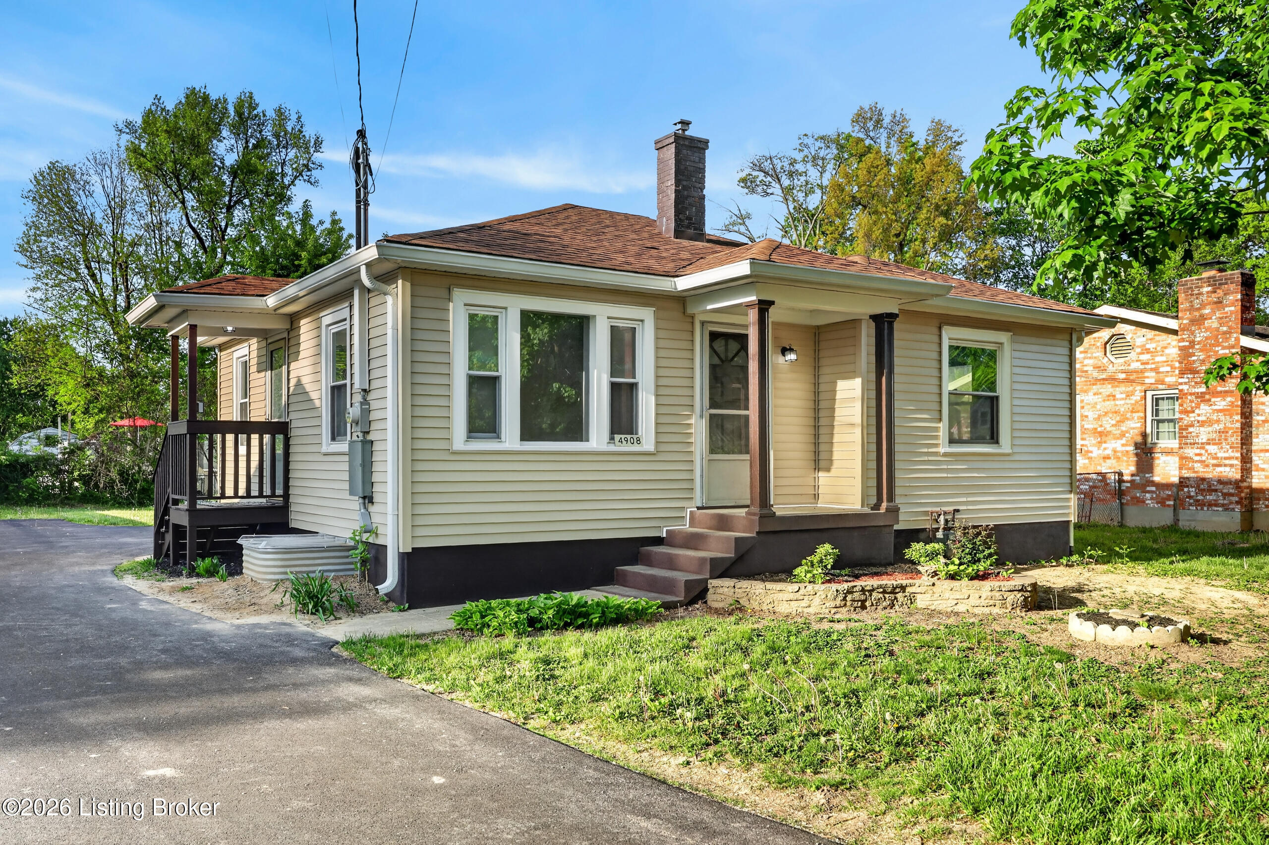 4908 Greenwood Rd