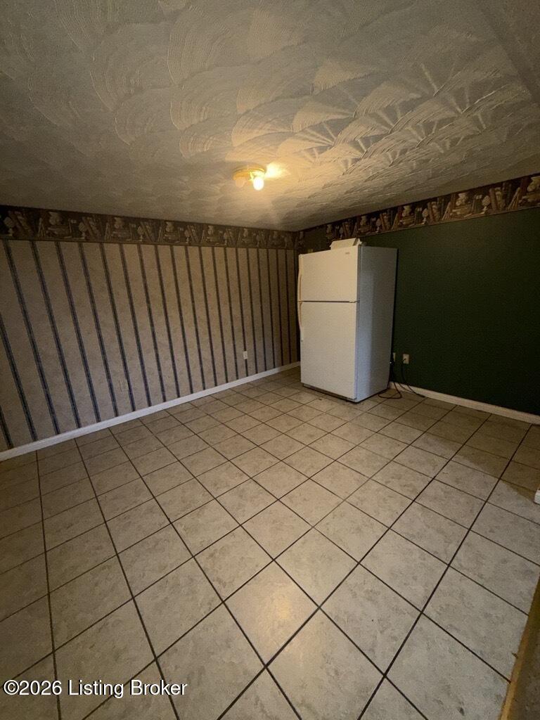 5605 Mockernut Ln