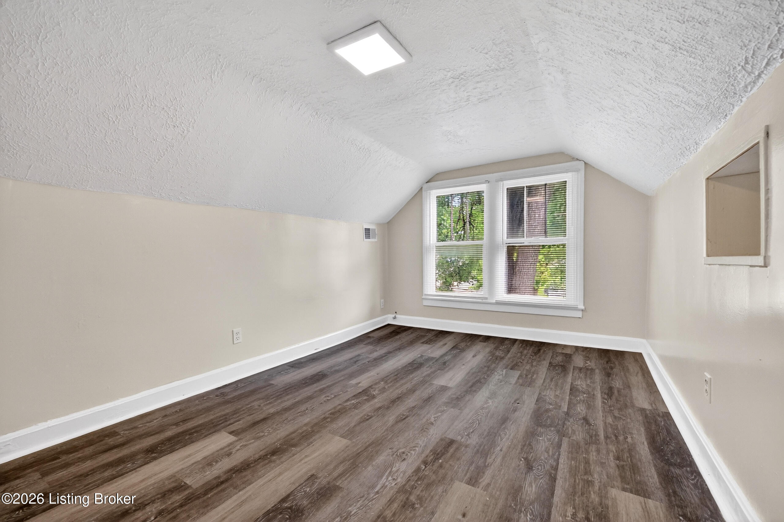 3314 Van Winkle Dr
