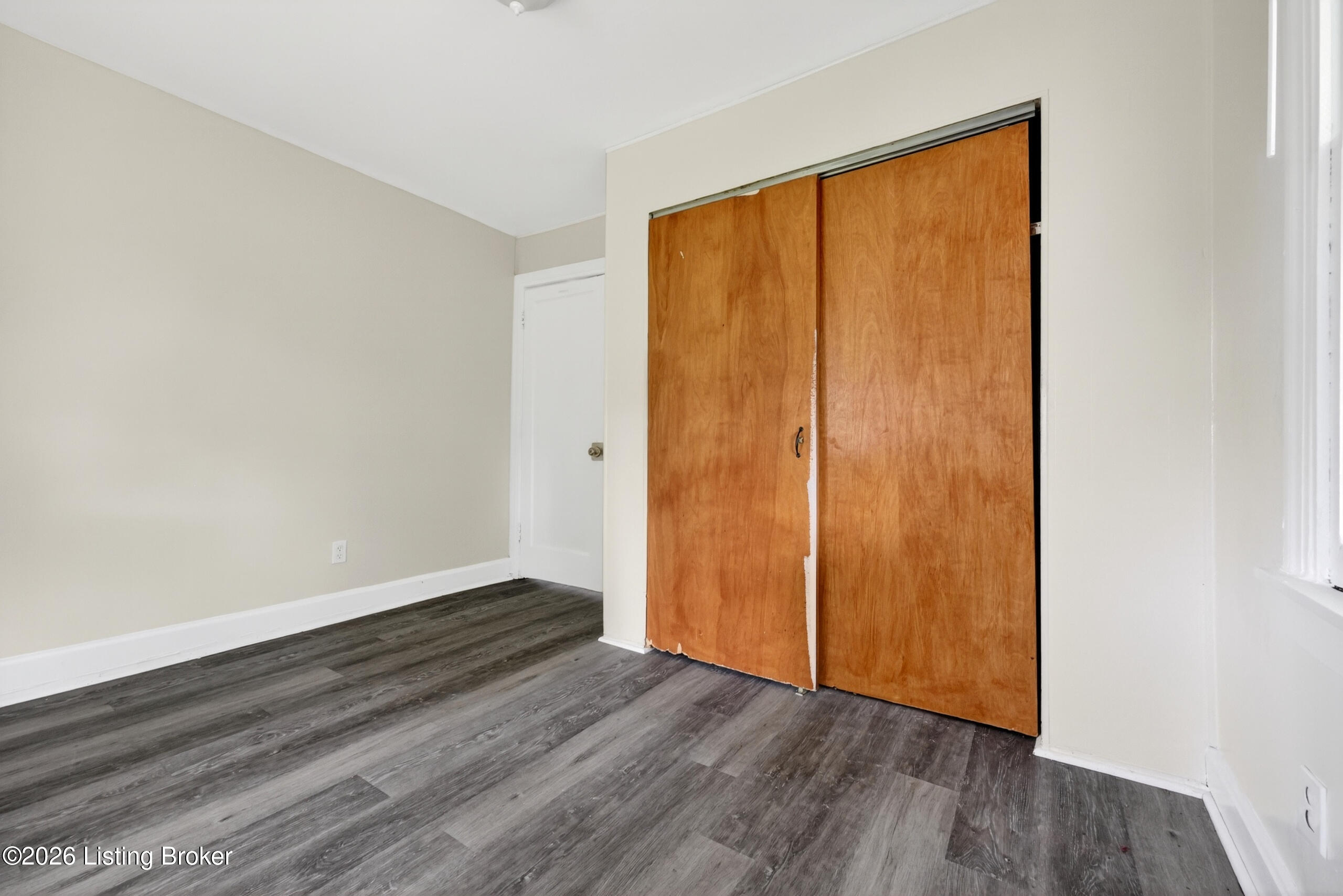 3314 Van Winkle Dr
