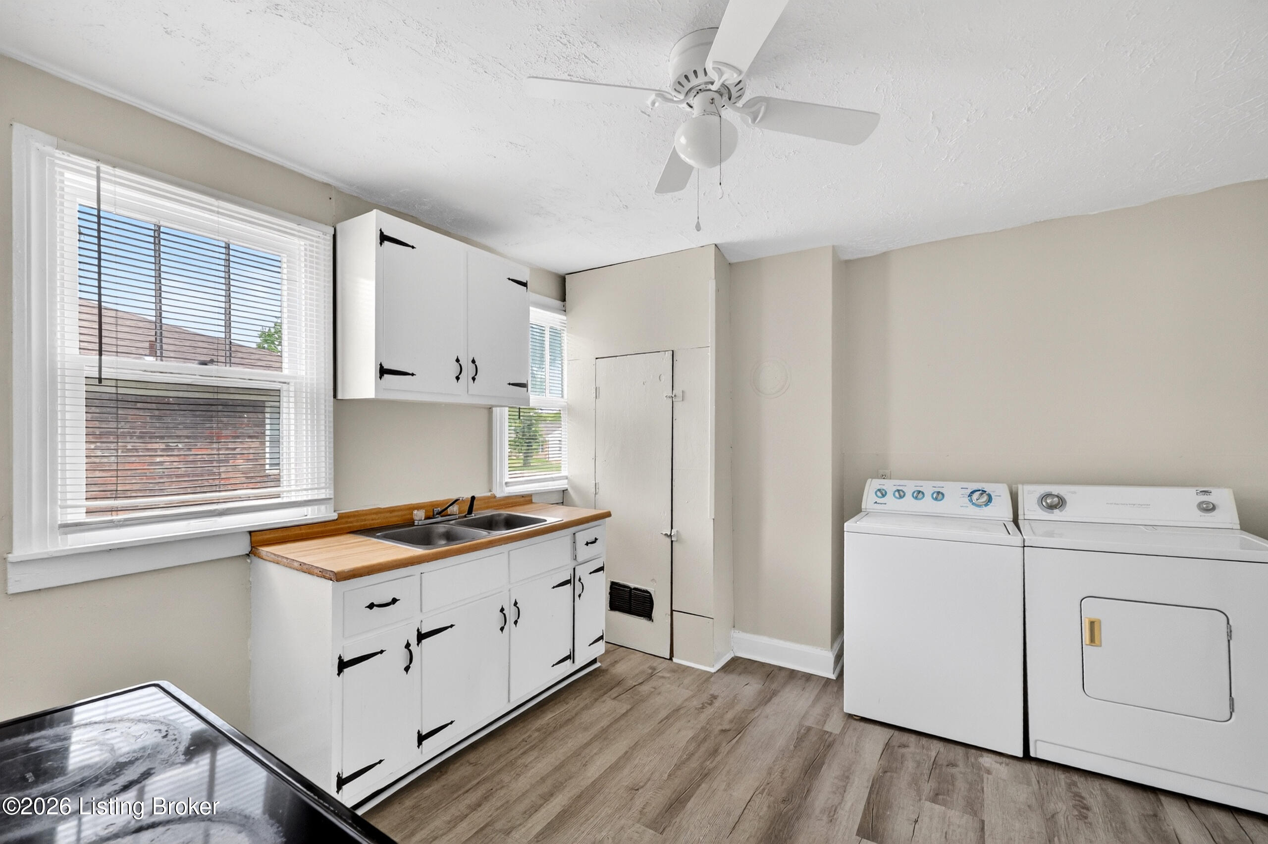 3314 Van Winkle Dr
