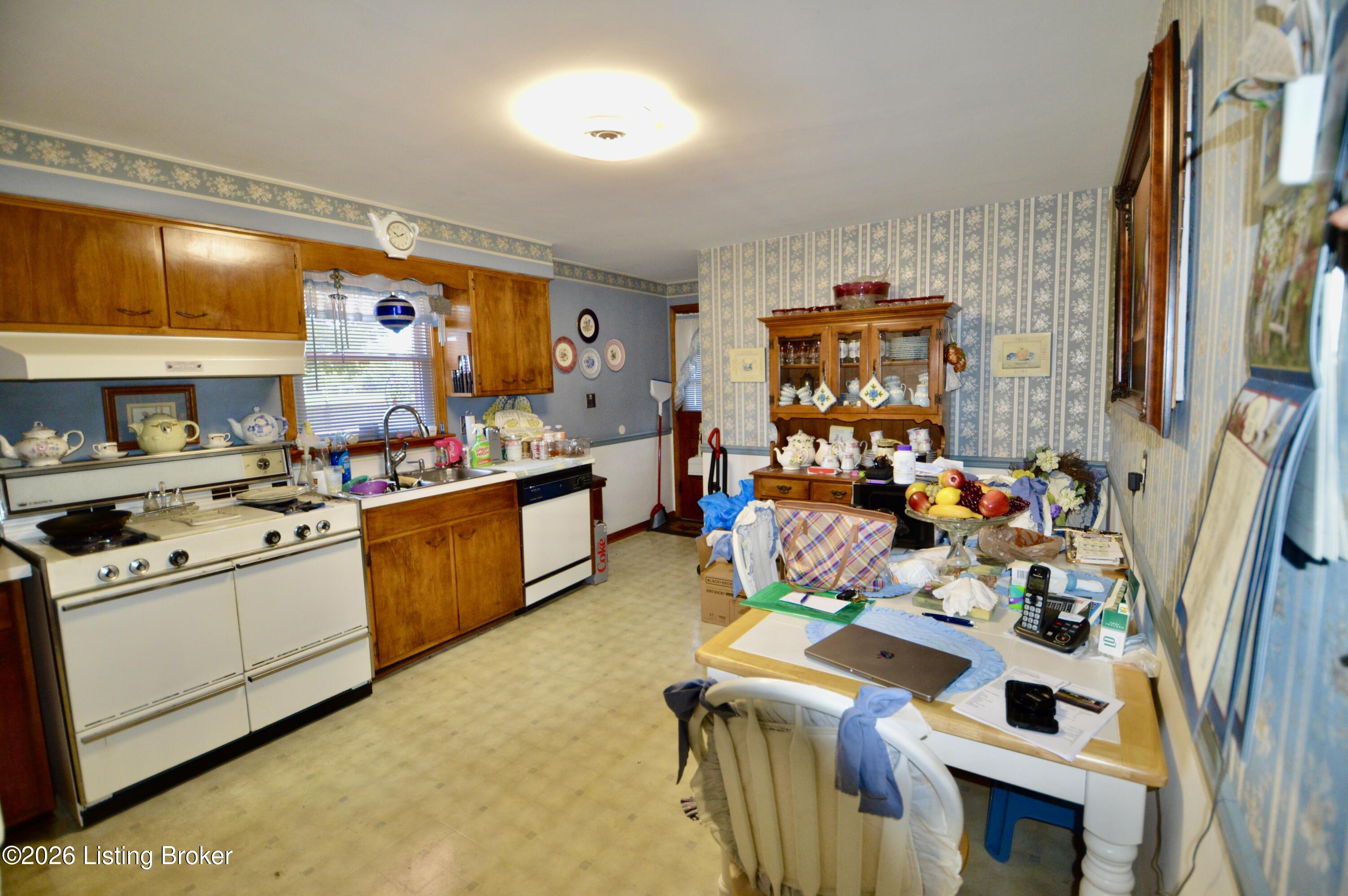 3512 Schaffner Dr