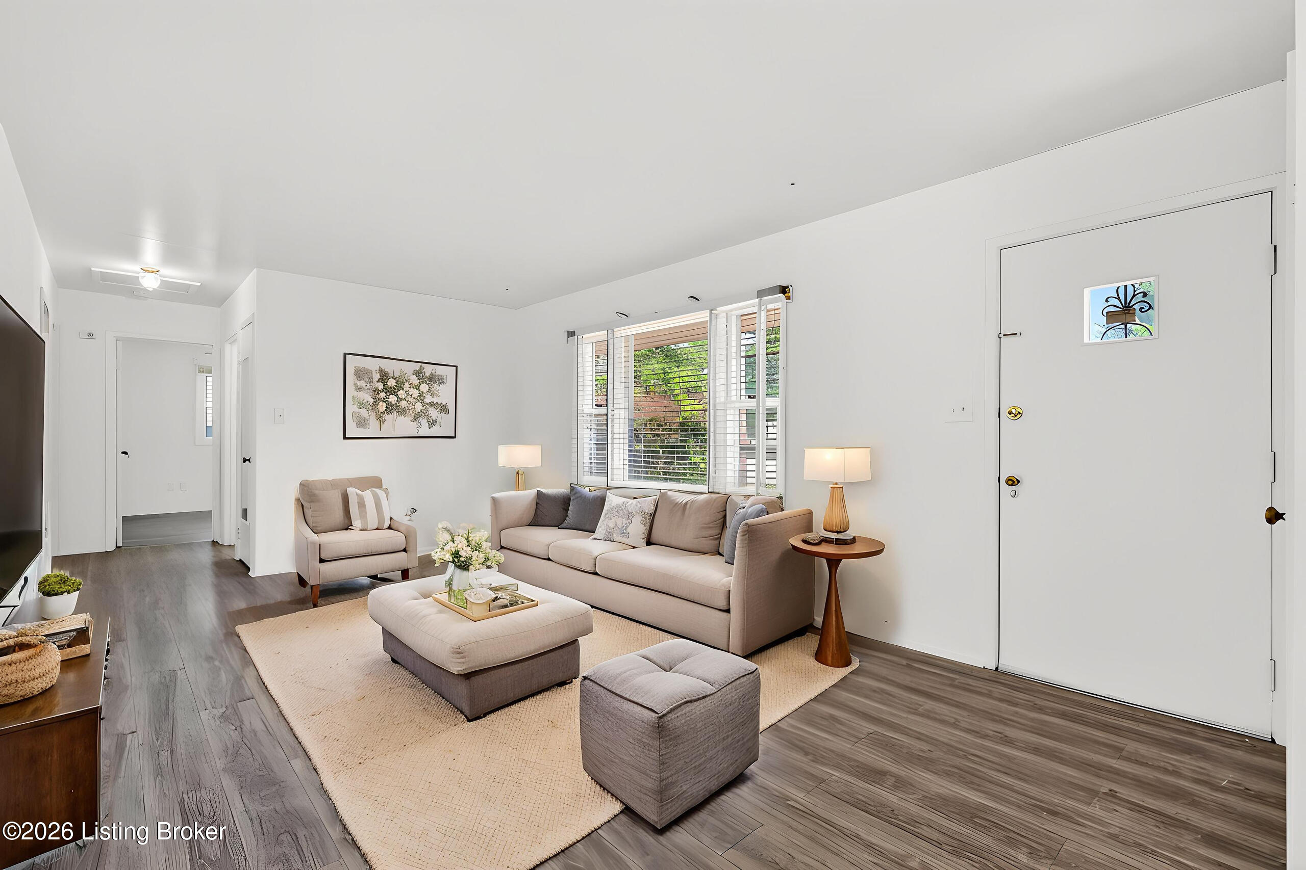 308 W Southside Ct