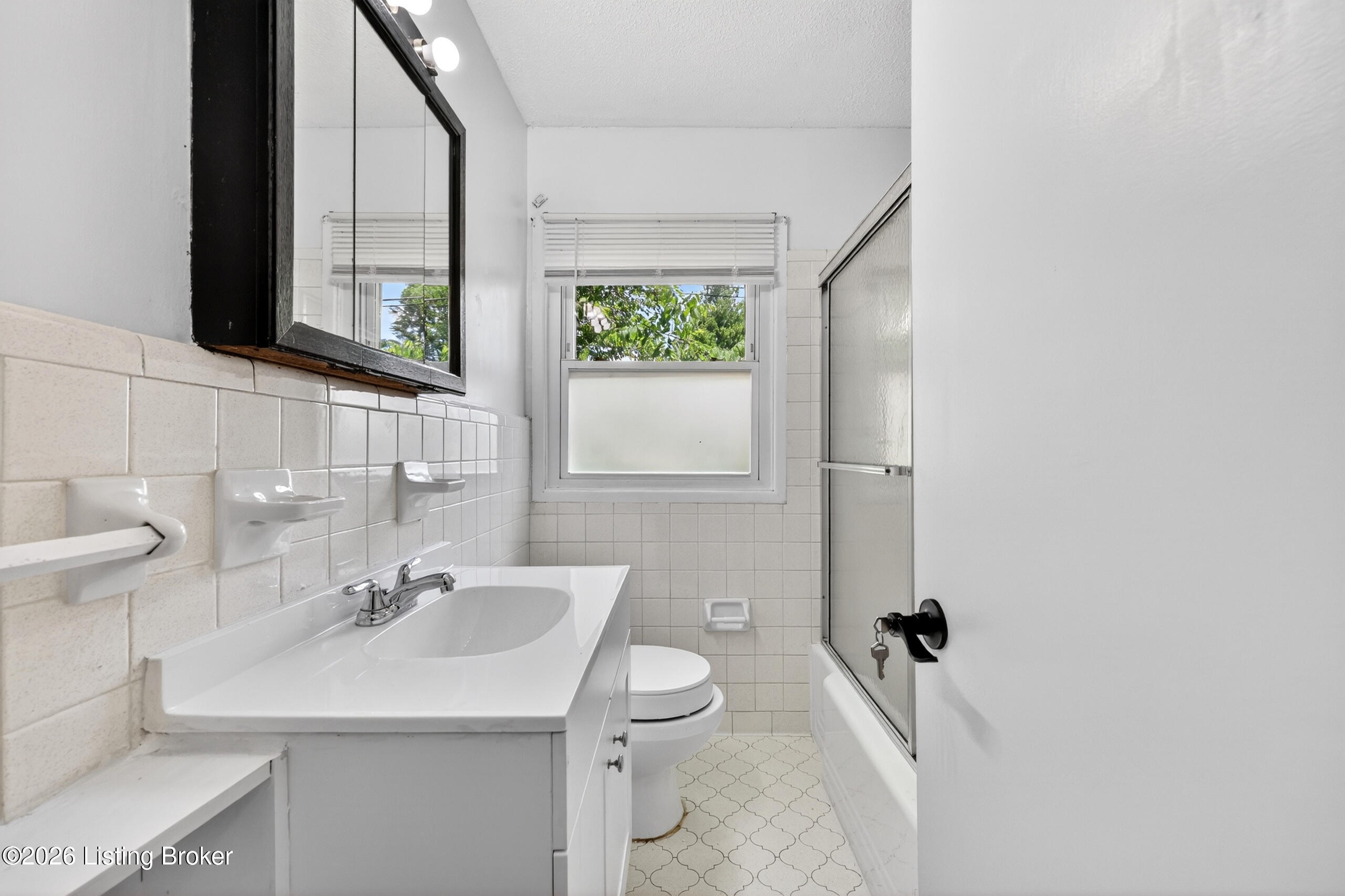 308 W Southside Ct