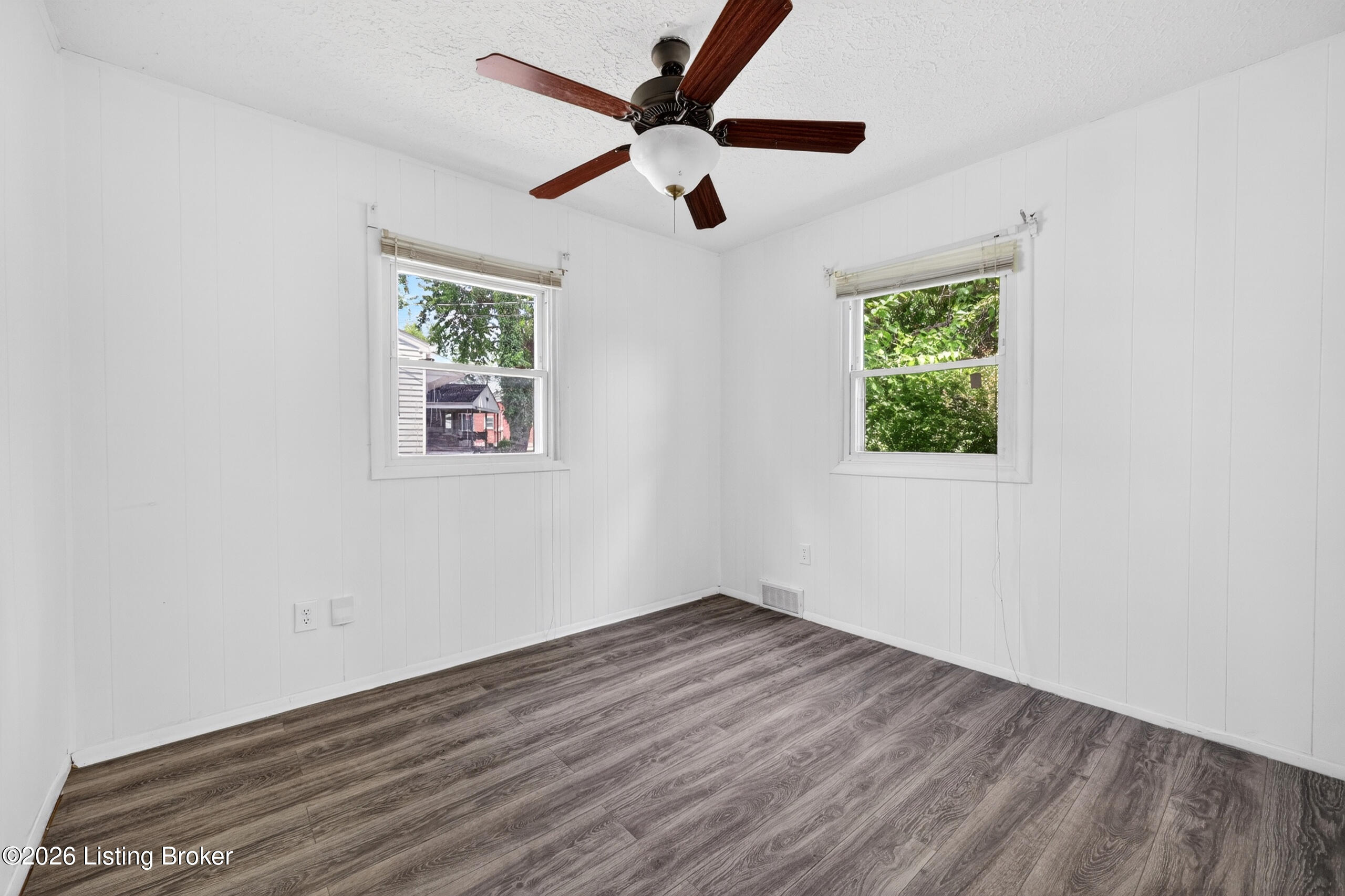 308 W Southside Ct