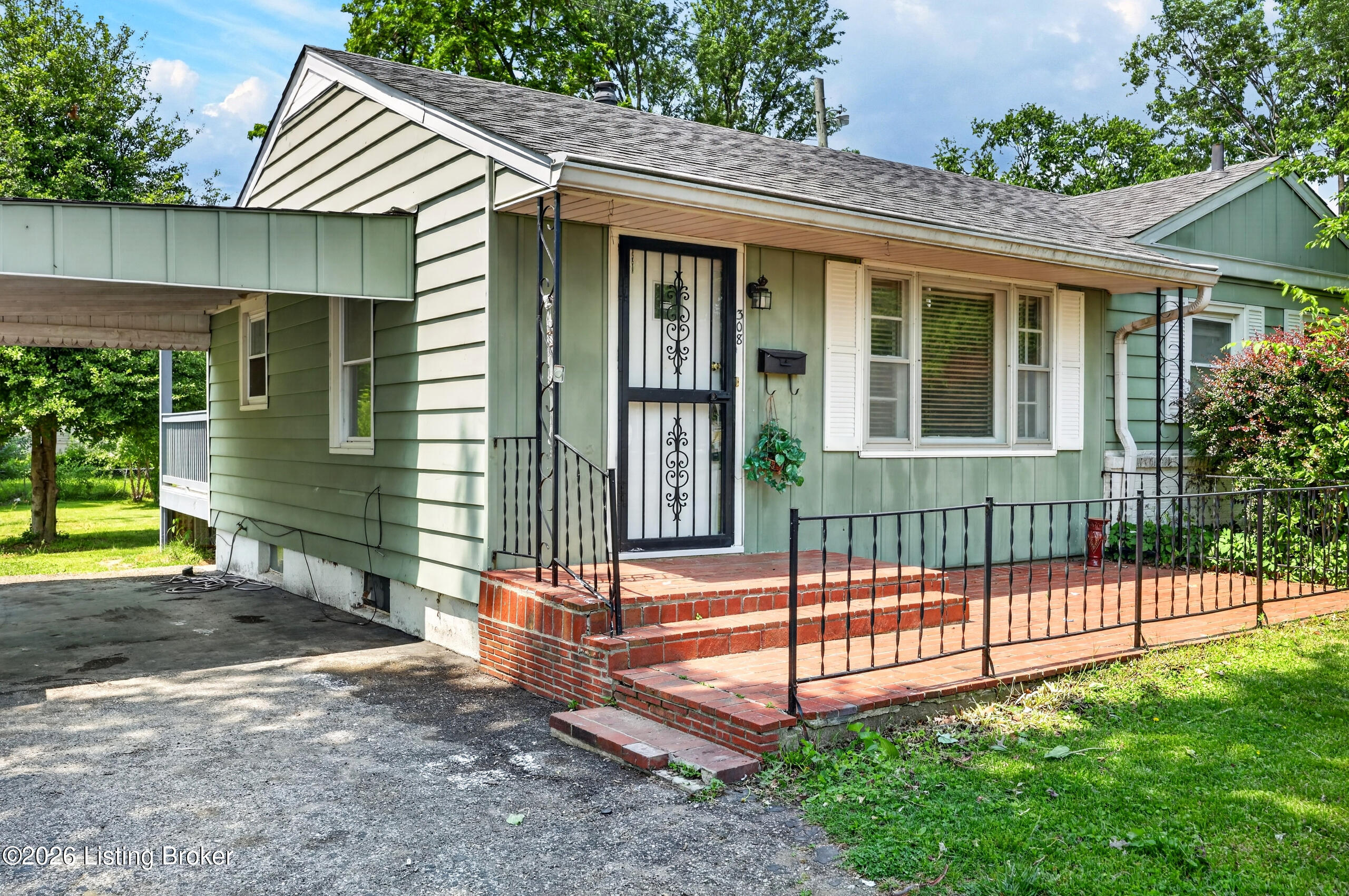 308 W Southside Ct
