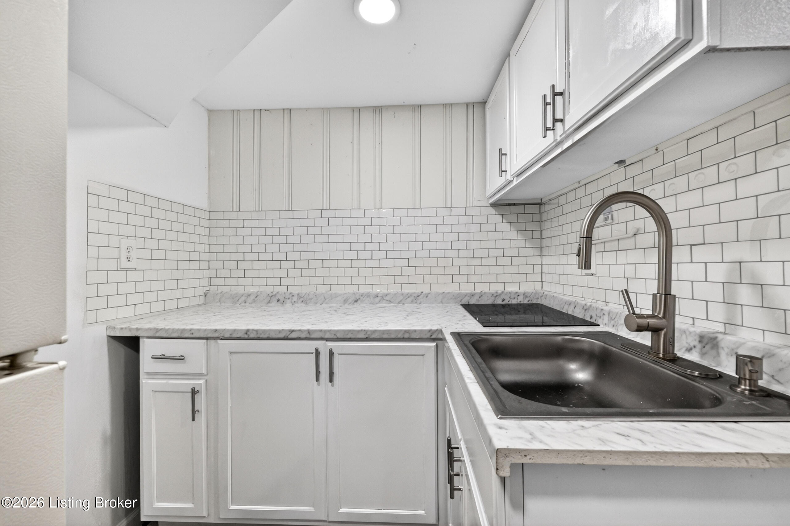 308 W Southside Ct
