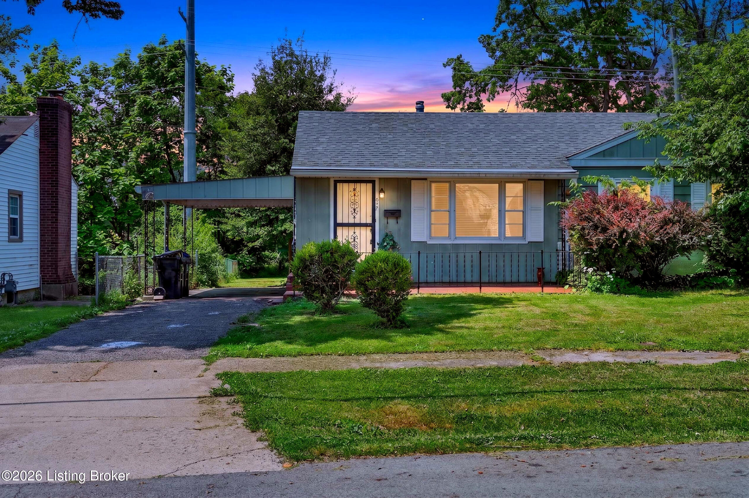 308 W Southside Ct
