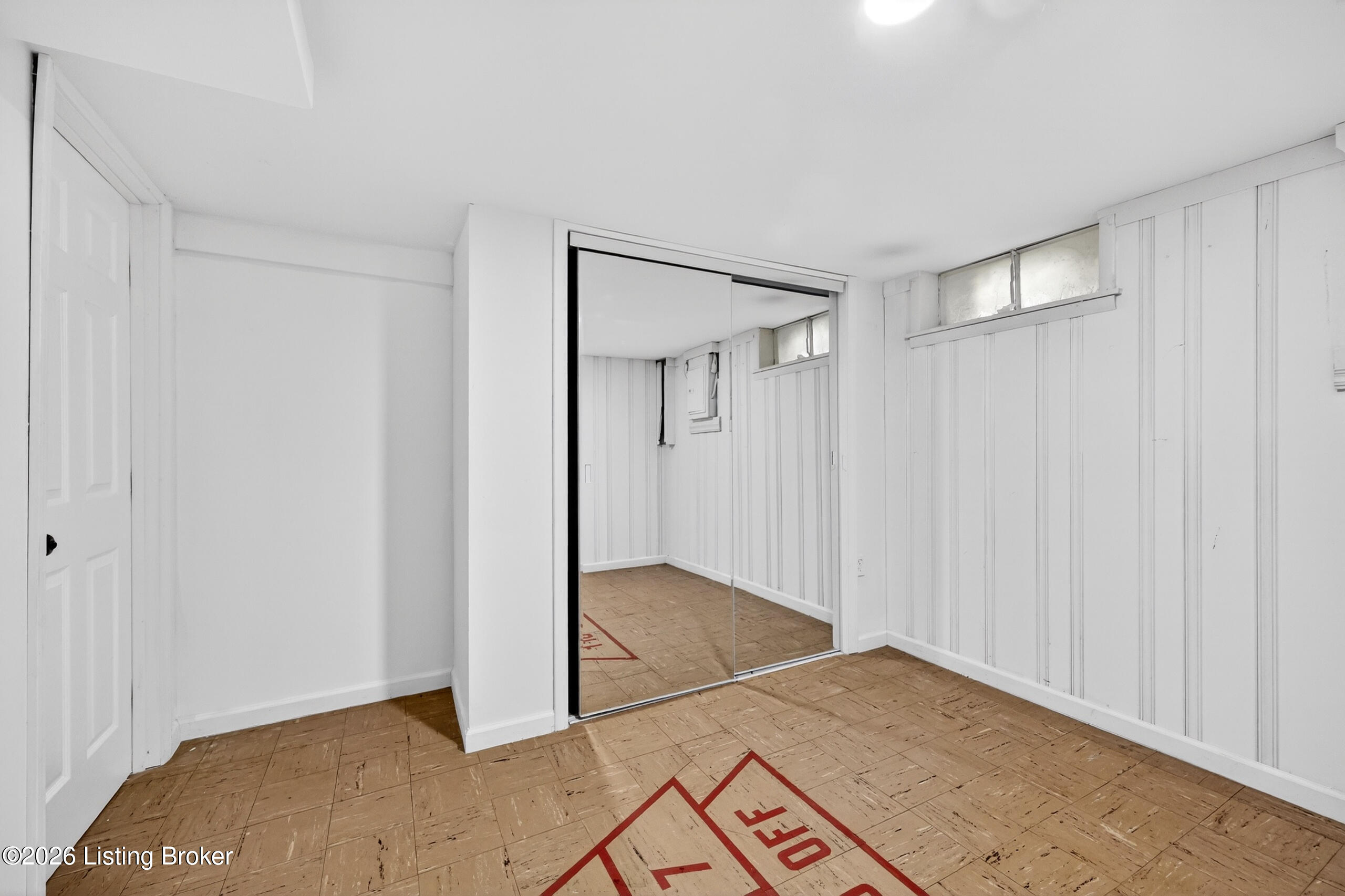 308 W Southside Ct