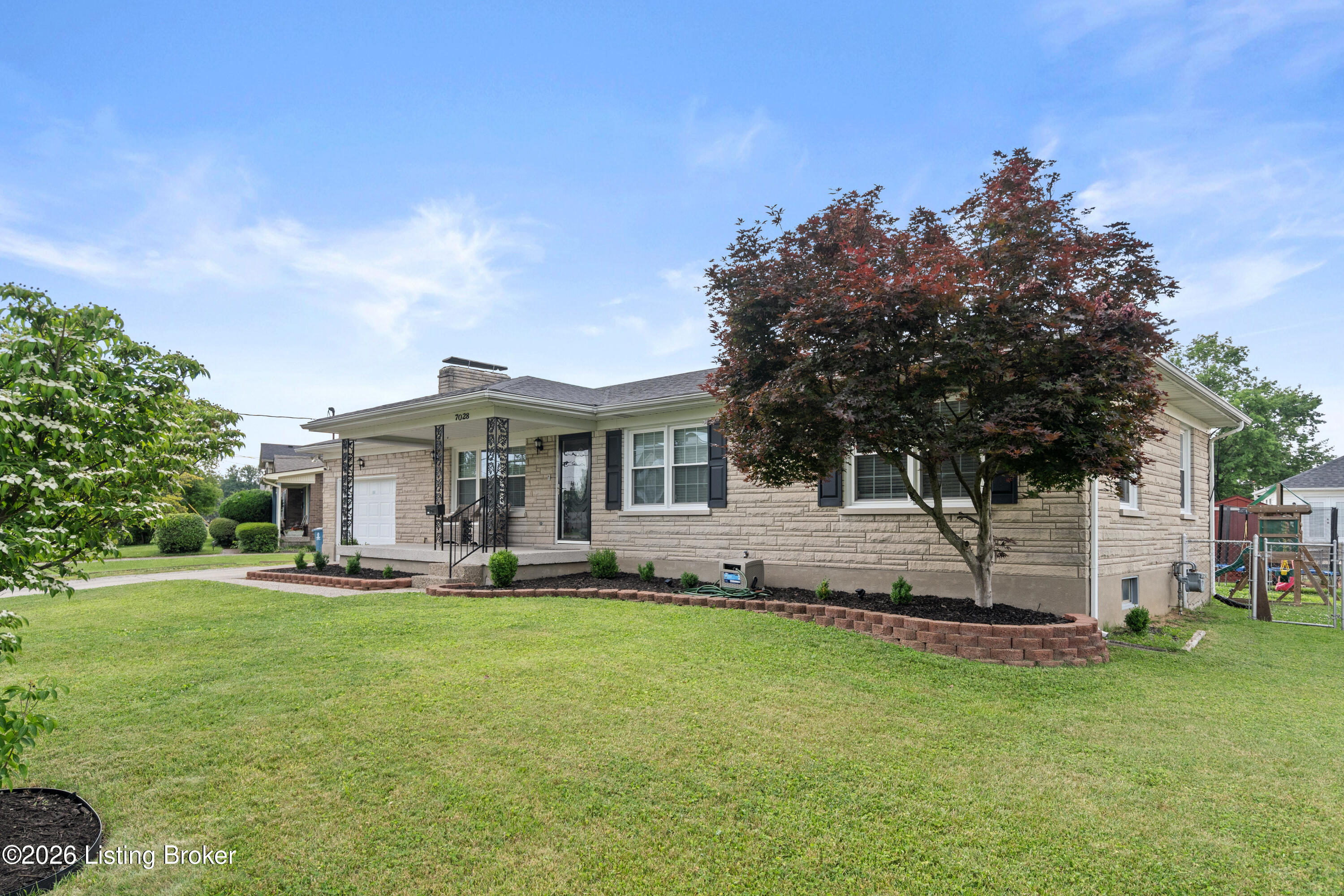 7028 Uranus Dr