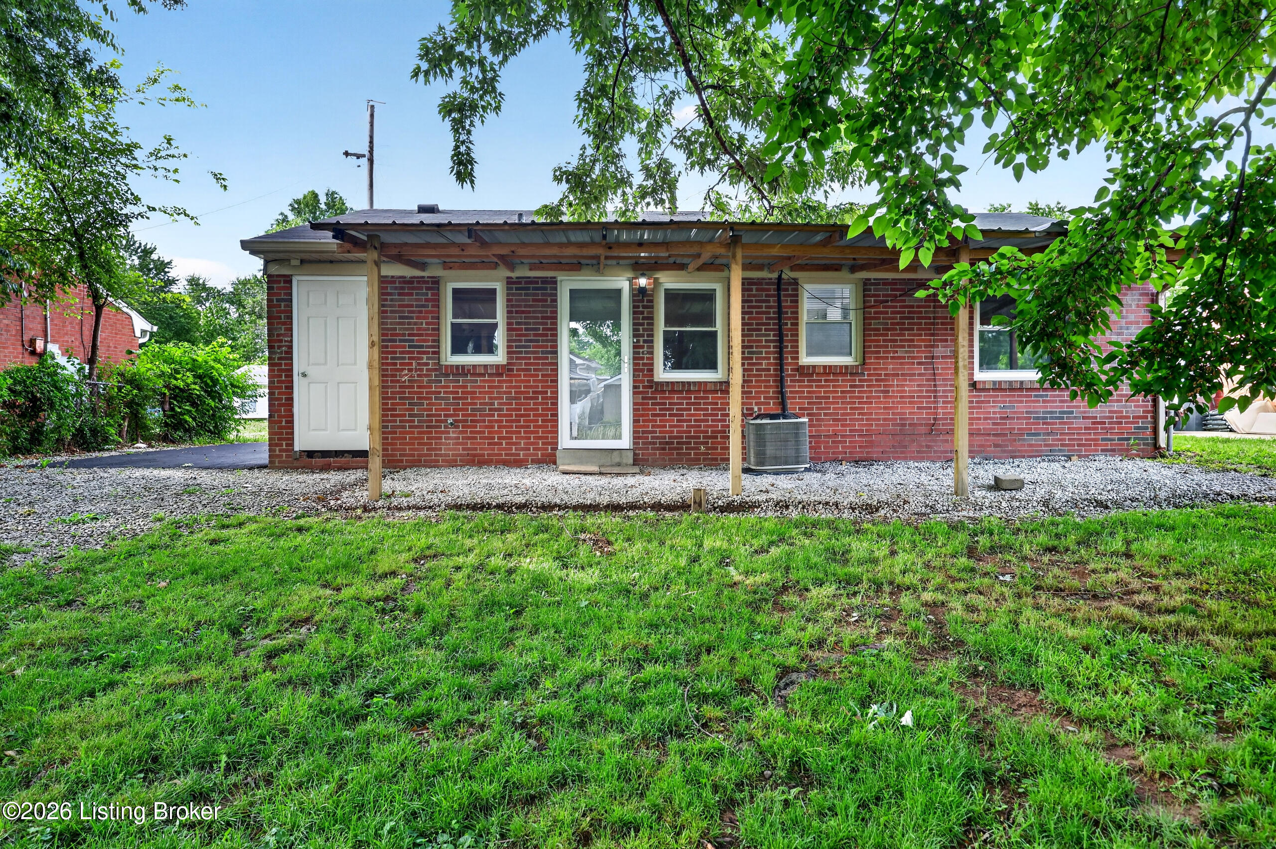 4602 Caspian Dr