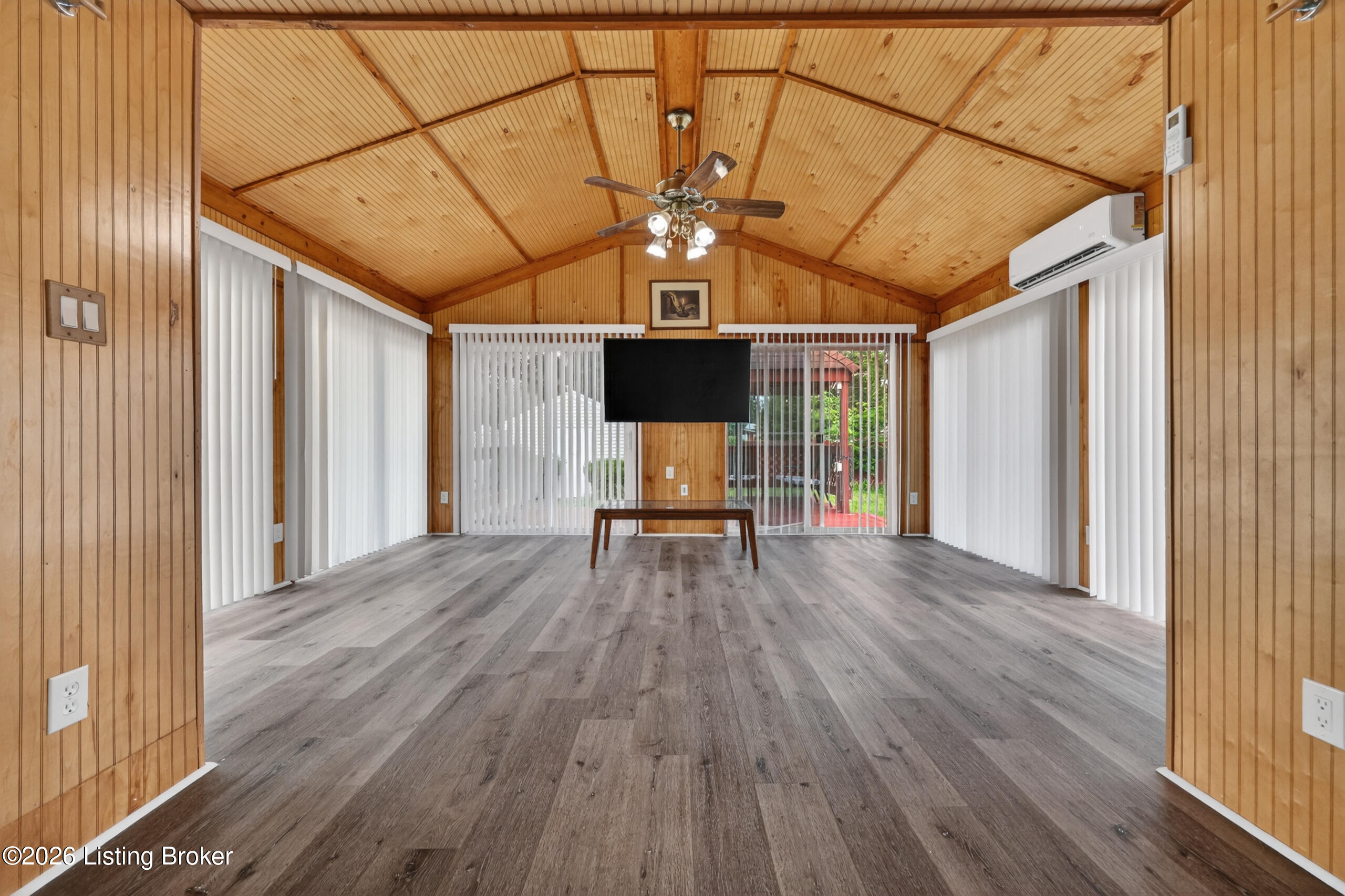 6197 Jeffrey Dr