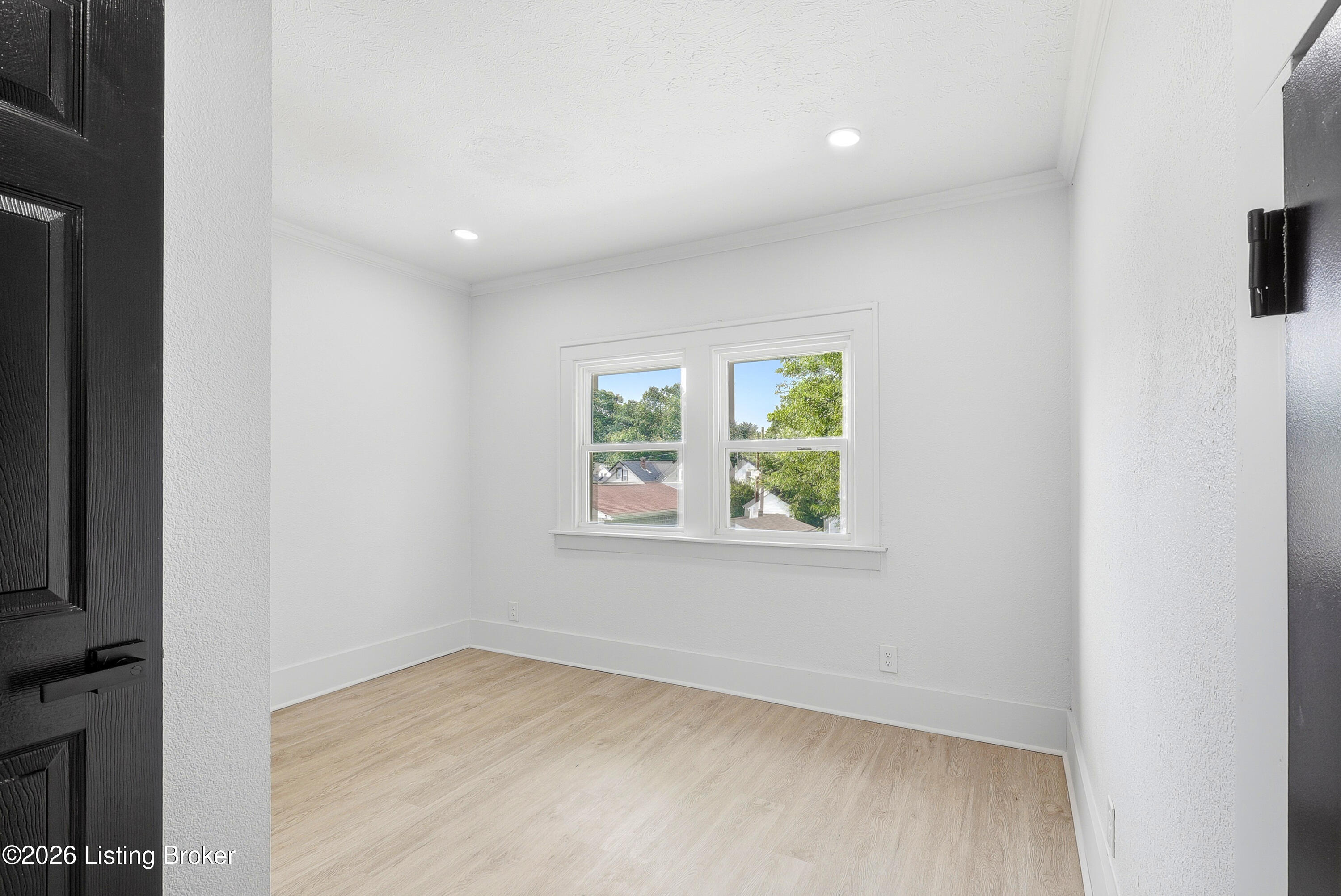 1421 Berry Blvd