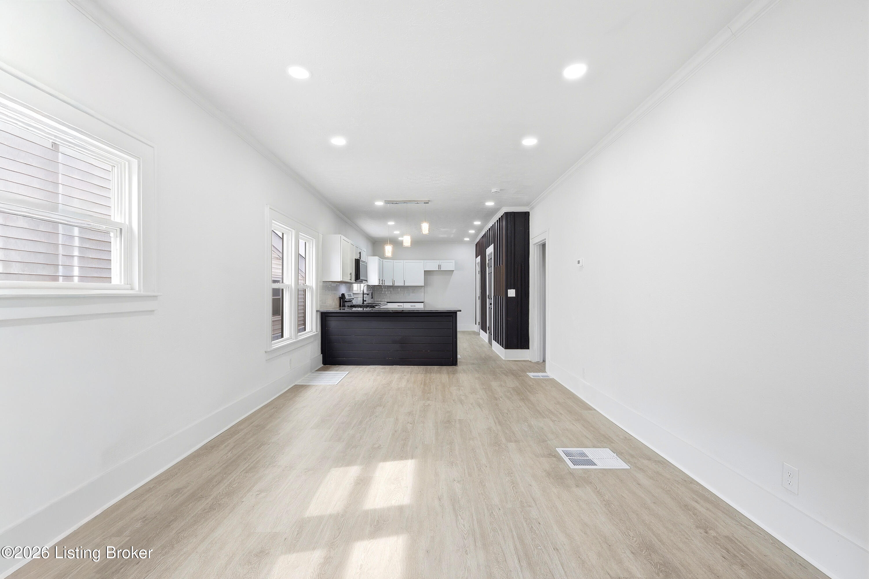 1421 Berry Blvd